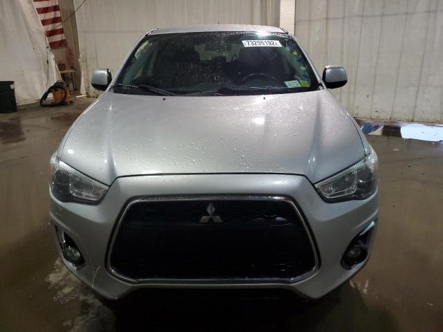 Photo 4 VIN: 4A4AR3AW8FE030186 - MITSUBISHI OUTLANDER 