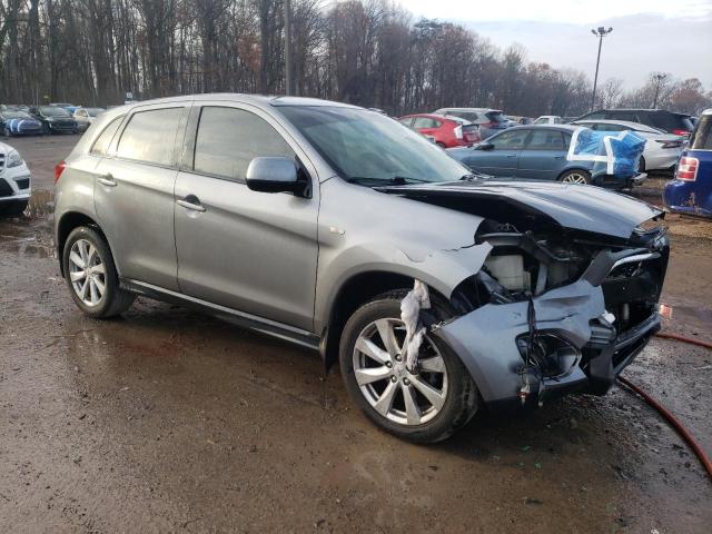 Photo 3 VIN: 4A4AR3AWXFE061102 - MITSUBISHI OUTLANDER 