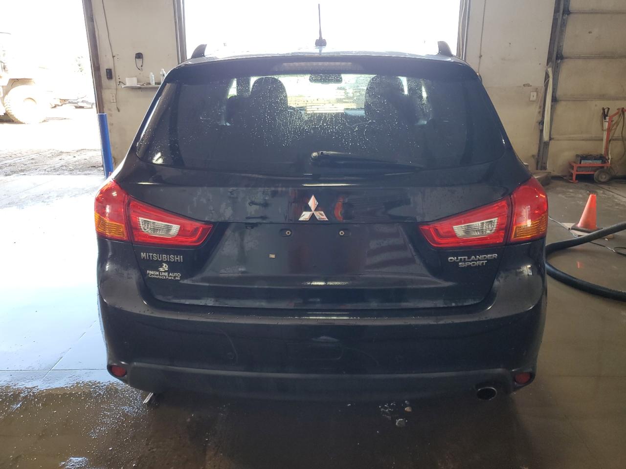 Photo 5 VIN: 4A4AR4AU0DE003484 - MITSUBISHI OUTLANDER 