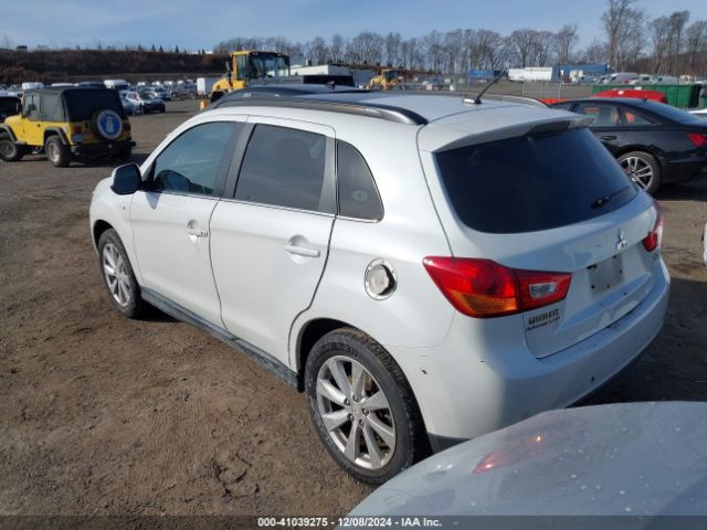 Photo 2 VIN: 4A4AR4AU0FE041770 - MITSUBISHI OUTLANDER SPORT 