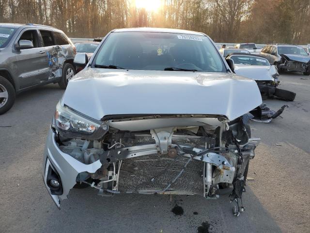 Photo 4 VIN: 4A4AR4AU2FE004316 - MITSUBISHI OUTLANDER 