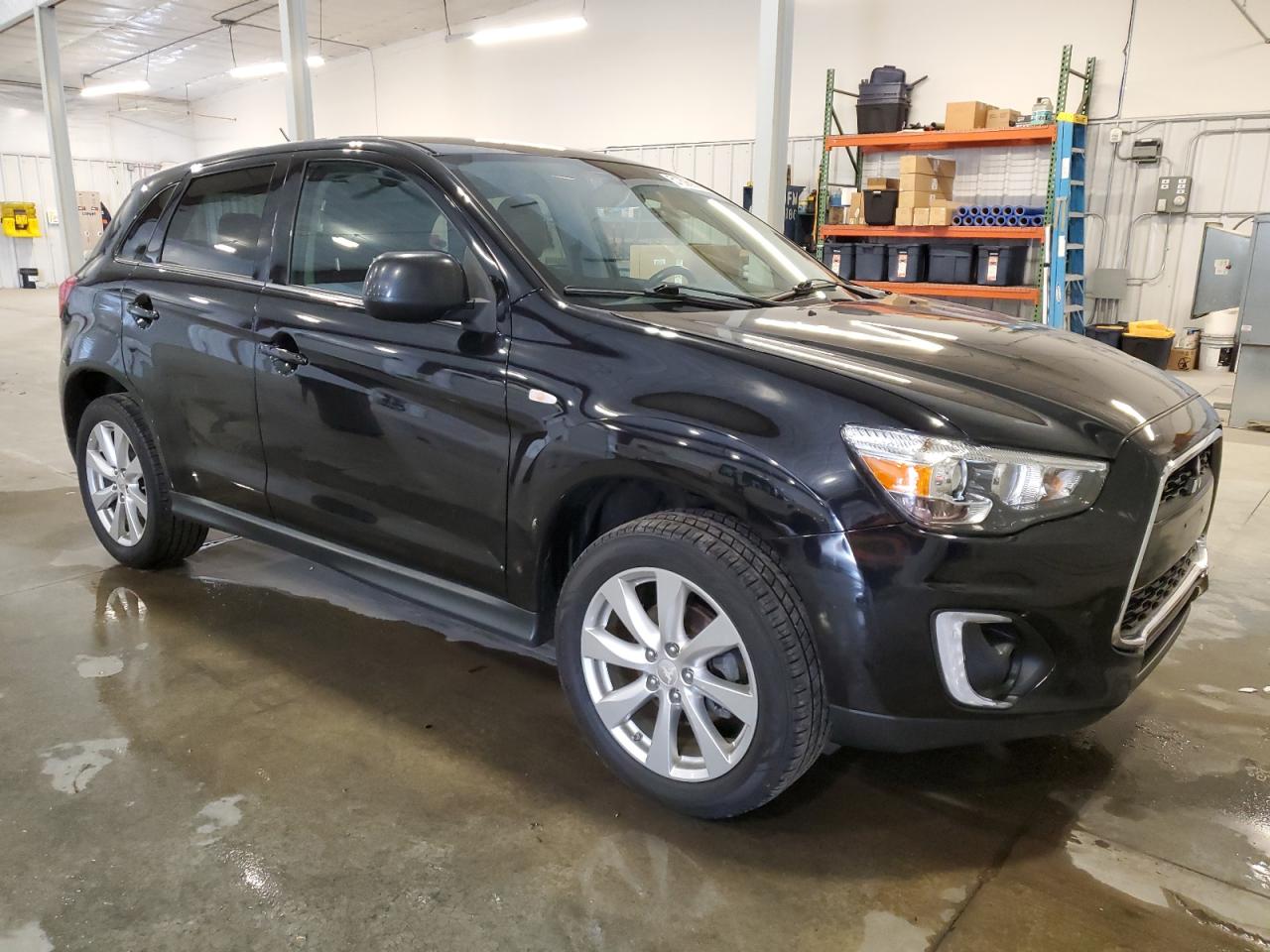 Photo 3 VIN: 4A4AR4AU3FE006432 - MITSUBISHI OUTLANDER 