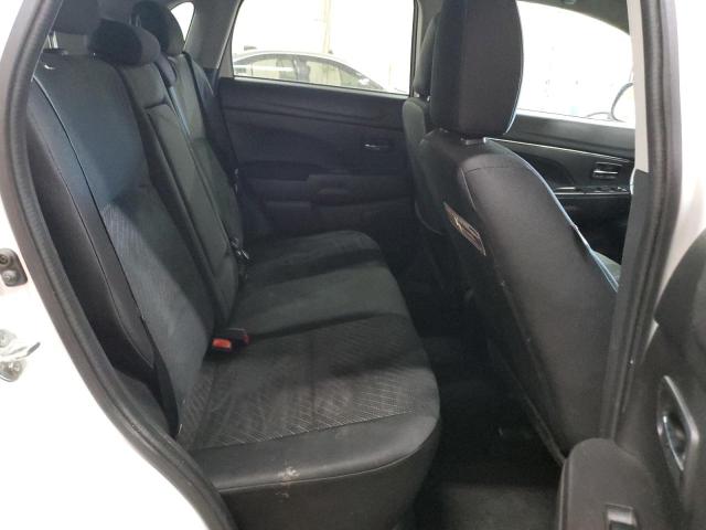 Photo 10 VIN: 4A4AR4AU3FE053833 - MITSUBISHI OUTLANDER 