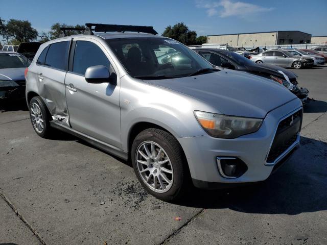 Photo 3 VIN: 4A4AR4AU5DE001018 - MITSUBISHI OUTLANDER 