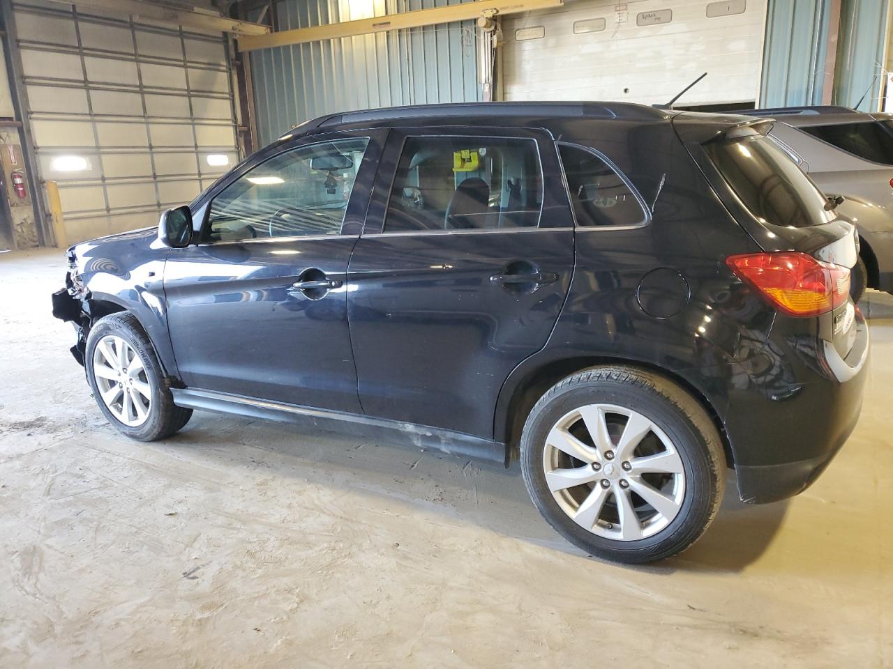 Photo 1 VIN: 4A4AR4AU7FE013691 - MITSUBISHI OUTLANDER 