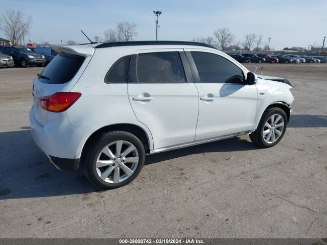 Photo 3 VIN: 4A4AR4AW3FE037181 - MITSUBISHI OUTLANDER SPORT 