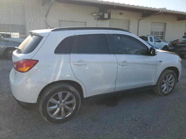 Photo 2 VIN: 4A4AR4AW4FE060744 - MITSUBISHI OUTLANDER 