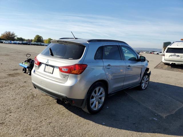 Photo 3 VIN: 4A4AR4AW5FE030314 - MITSUBISHI OUTLANDER 