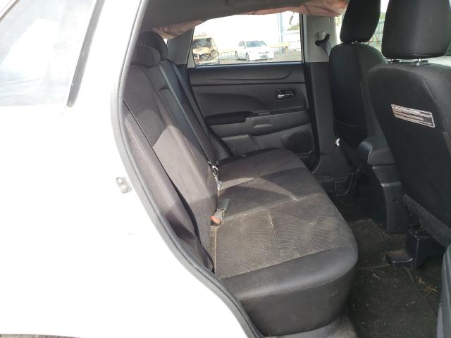 Photo 5 VIN: 4A4AR5AU4DE020021 - MITSUBISHI OUTLANDER 