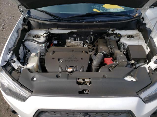 Photo 6 VIN: 4A4AR5AU4DE020021 - MITSUBISHI OUTLANDER 