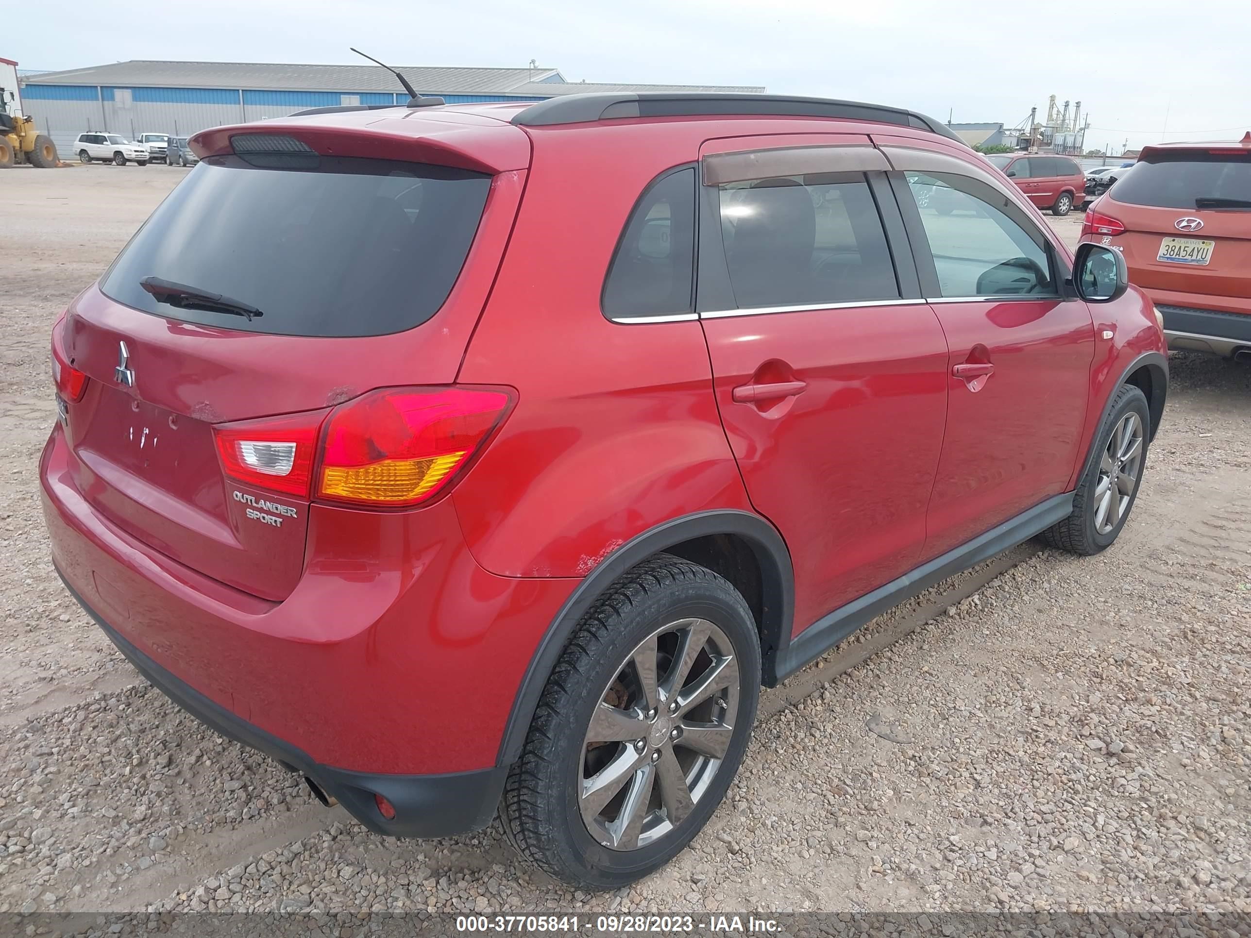 Photo 3 VIN: 4A4AR5AU5DE018374 - MITSUBISHI OUTLANDER SPORT 