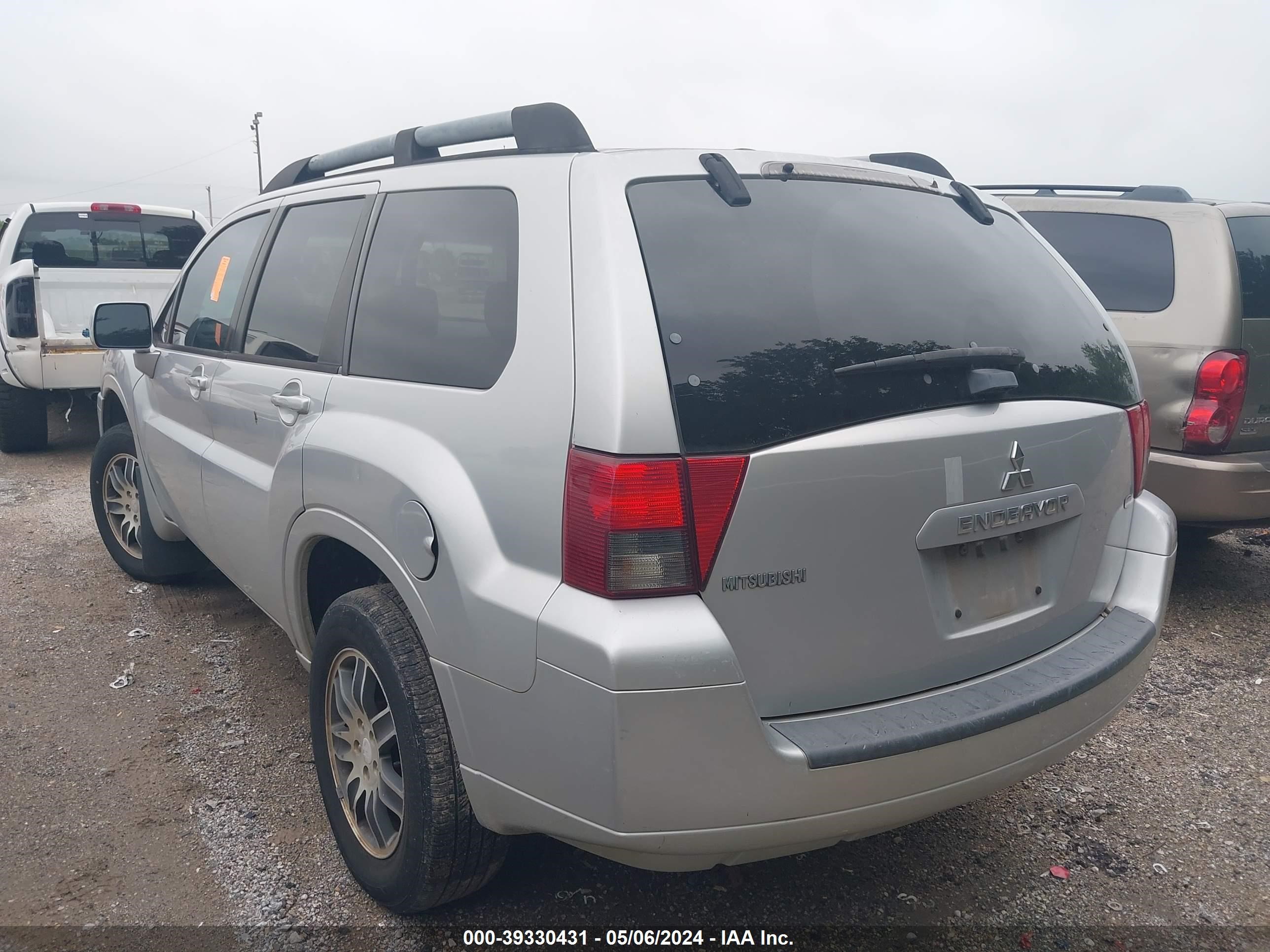 Photo 2 VIN: 4A4MM31S28E032706 - MITSUBISHI ENDEAVOR 