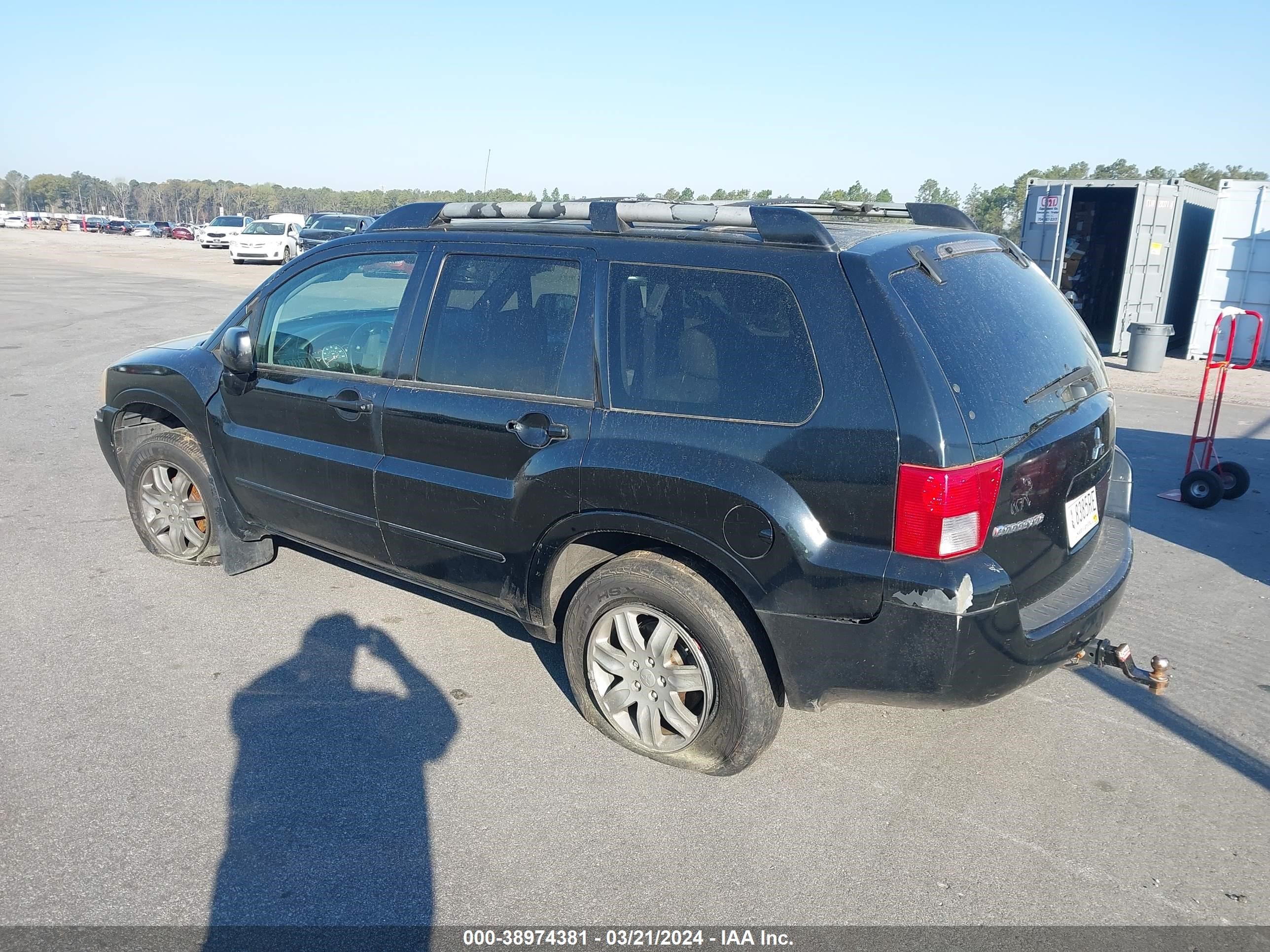 Photo 2 VIN: 4A4MM41S55E002326 - MITSUBISHI ENDEAVOR 