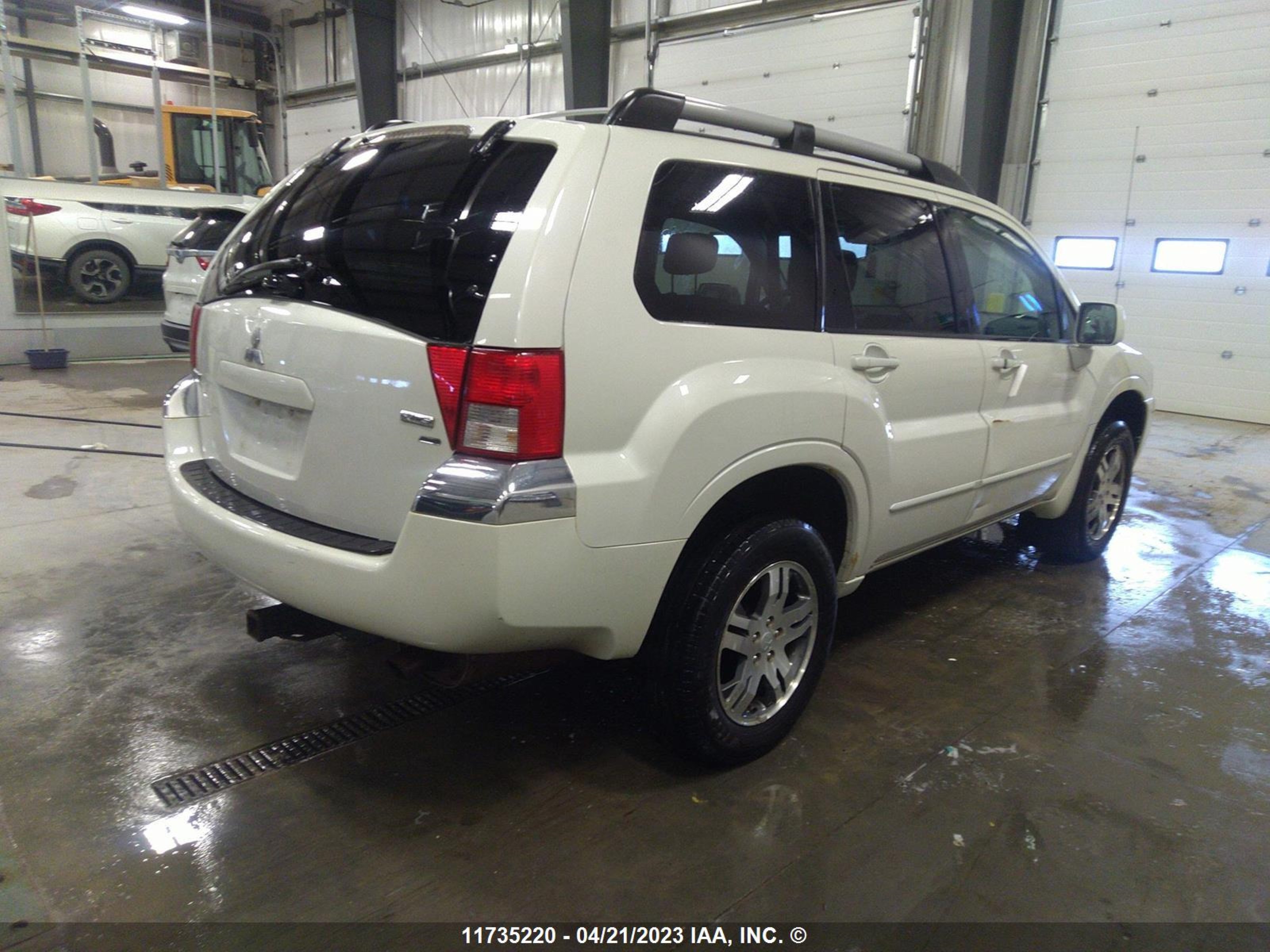 Photo 3 VIN: 4A4MN31S15E601179 - MITSUBISHI ENDEAVOR 