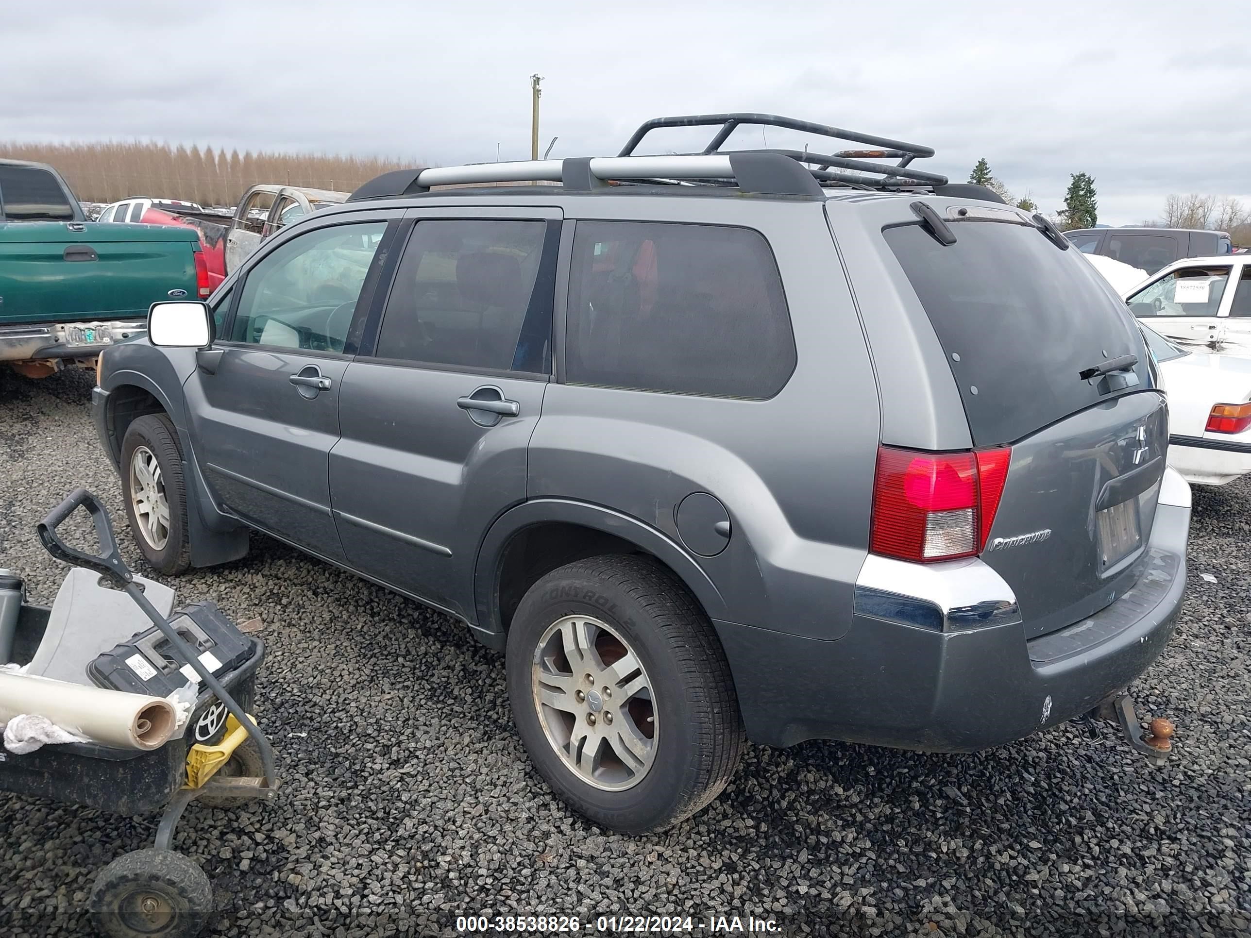 Photo 2 VIN: 4A4MN31S55E065935 - MITSUBISHI ENDEAVOR 