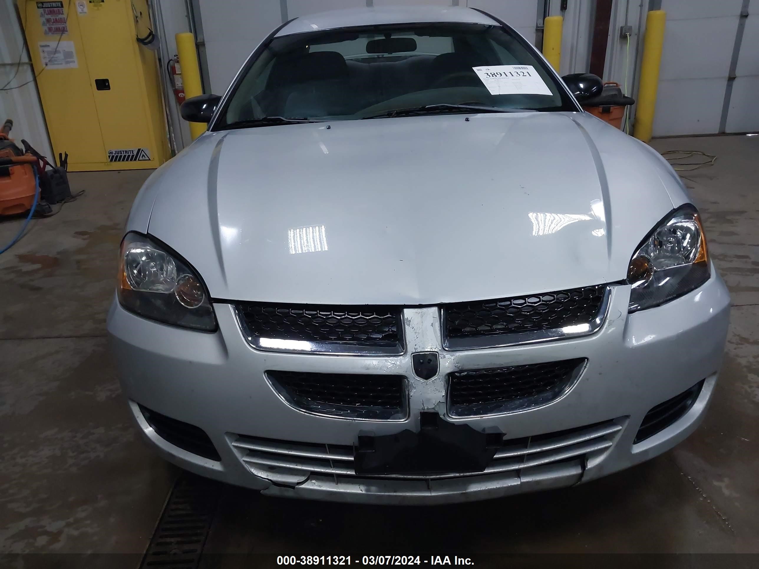 Photo 11 VIN: 4B3AG42G44E147464 - DODGE STRATUS 