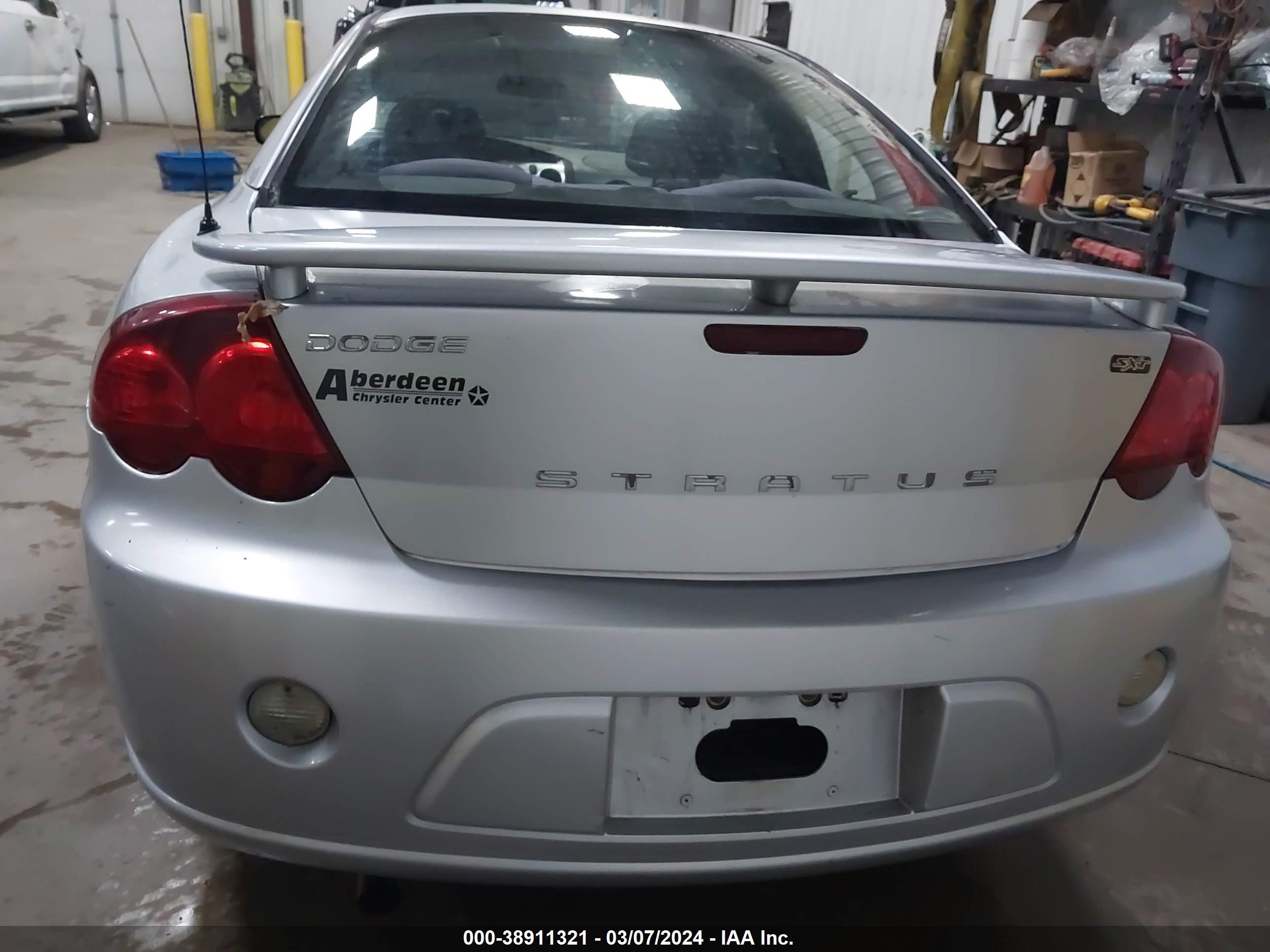 Photo 15 VIN: 4B3AG42G44E147464 - DODGE STRATUS 