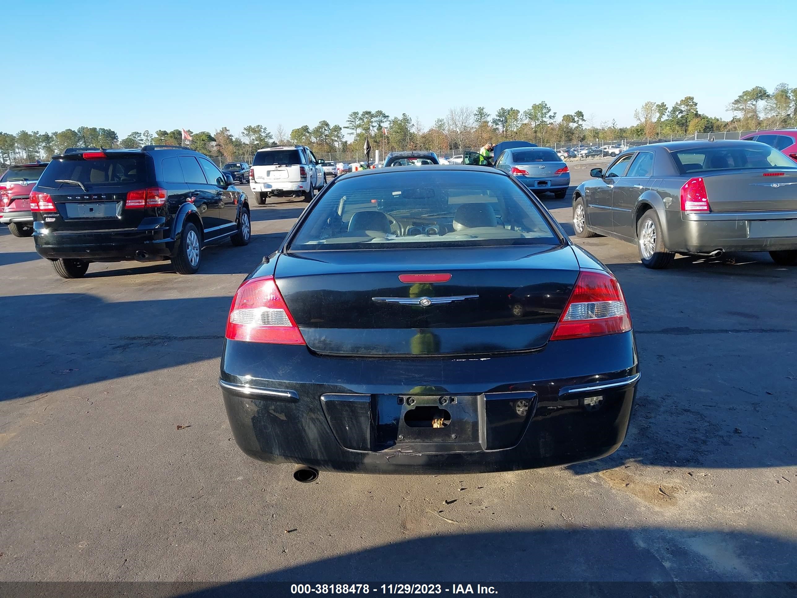 Photo 15 VIN: 4C3AG52H45E018000 - CHRYSLER SEBRING 