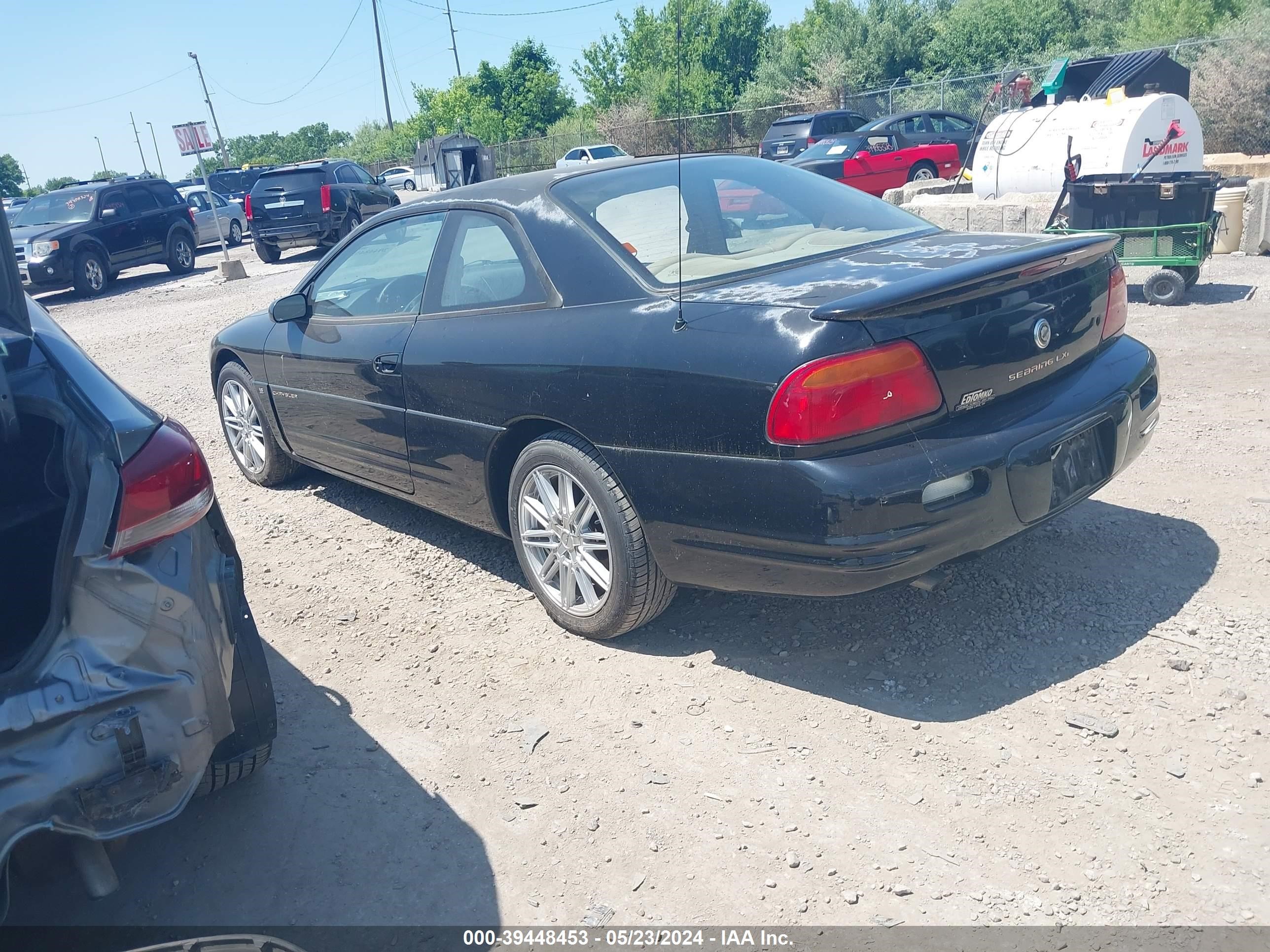 Photo 2 VIN: 4C3AU52N2WE108259 - CHRYSLER SEBRING 