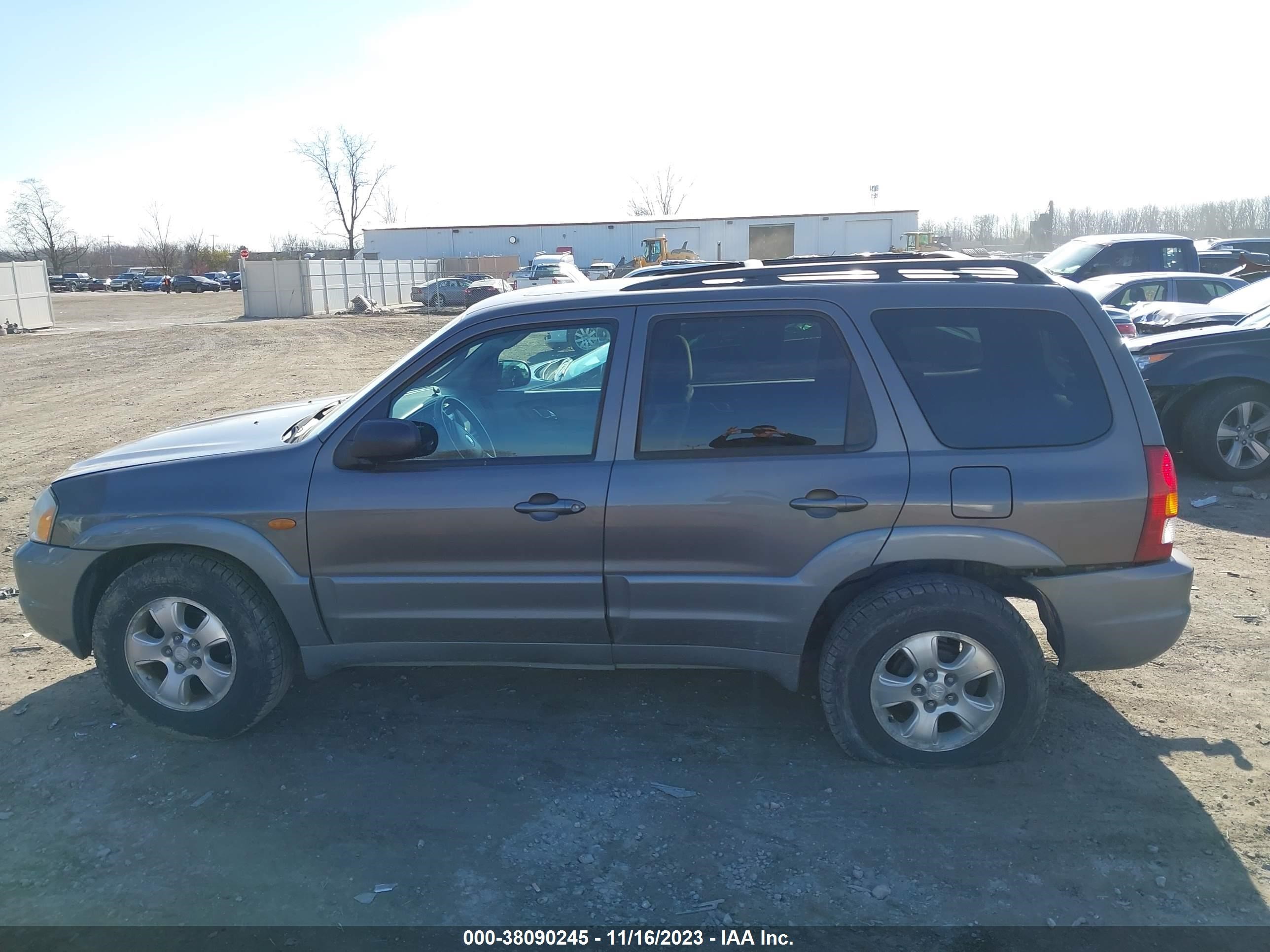 Photo 13 VIN: 4F2CU08192KM63051 - MAZDA TRIBUTE 