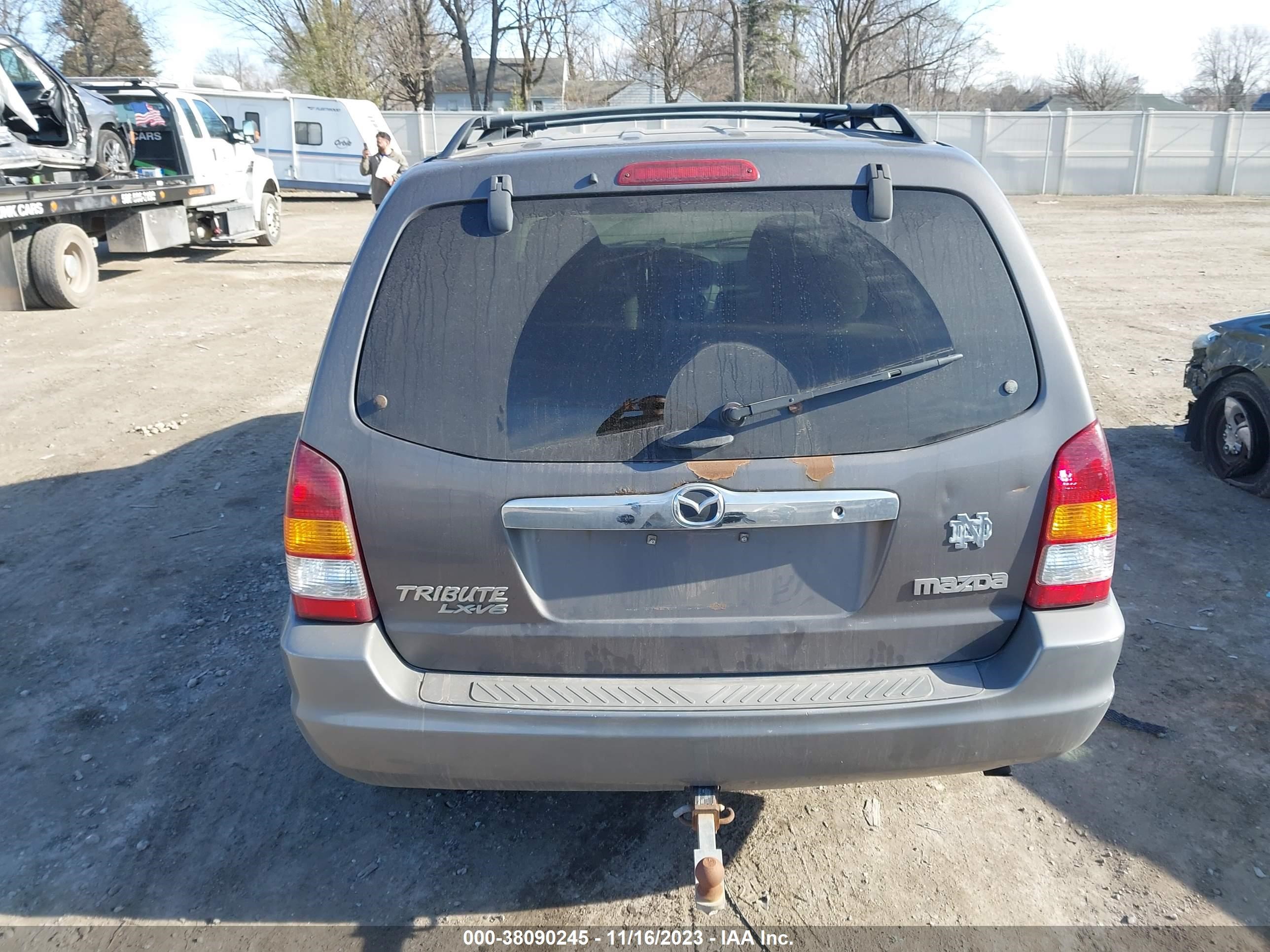 Photo 15 VIN: 4F2CU08192KM63051 - MAZDA TRIBUTE 