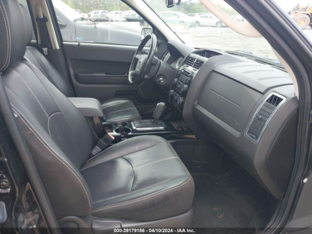 Photo 4 VIN: 4F2CY0C73BKM04710 - MAZDA TRIBUTE 