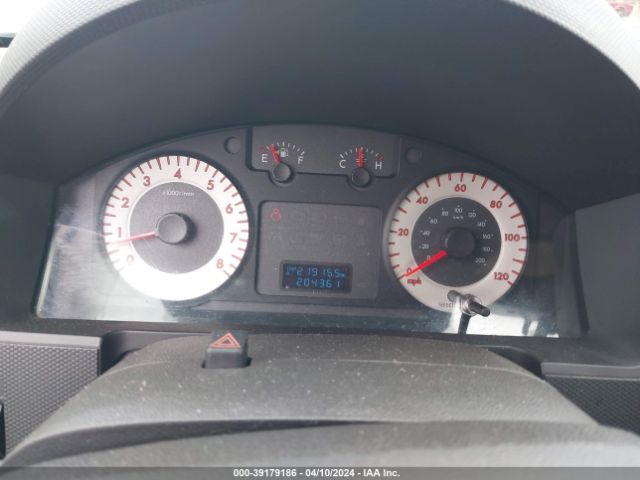 Photo 6 VIN: 4F2CY0C73BKM04710 - MAZDA TRIBUTE 