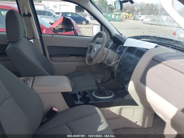 Photo 4 VIN: 4F2CY0C74AKM02771 - MAZDA TRIBUTE 