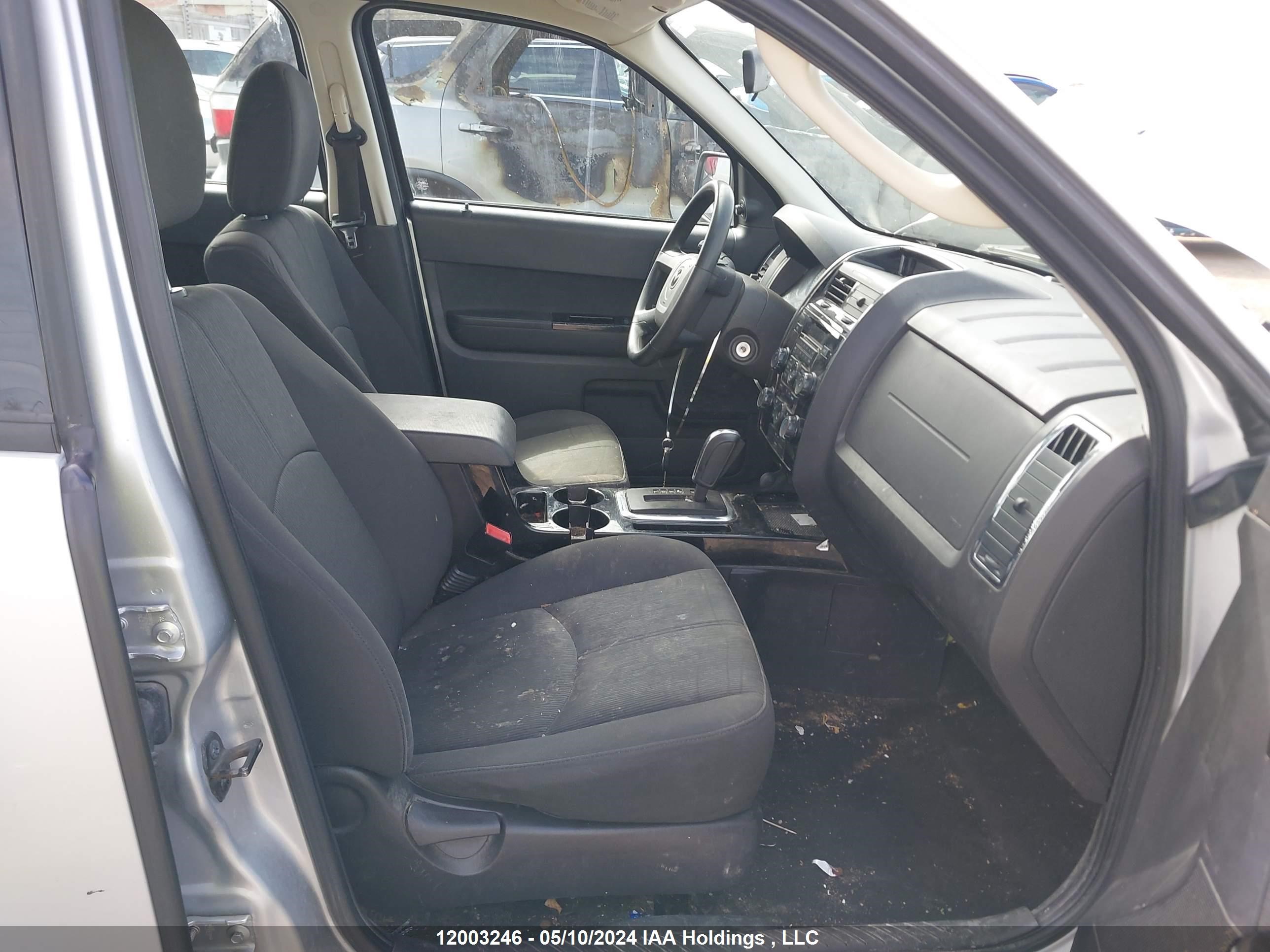 Photo 4 VIN: 4F2CY9C74AKM03987 - MAZDA TRIBUTE 