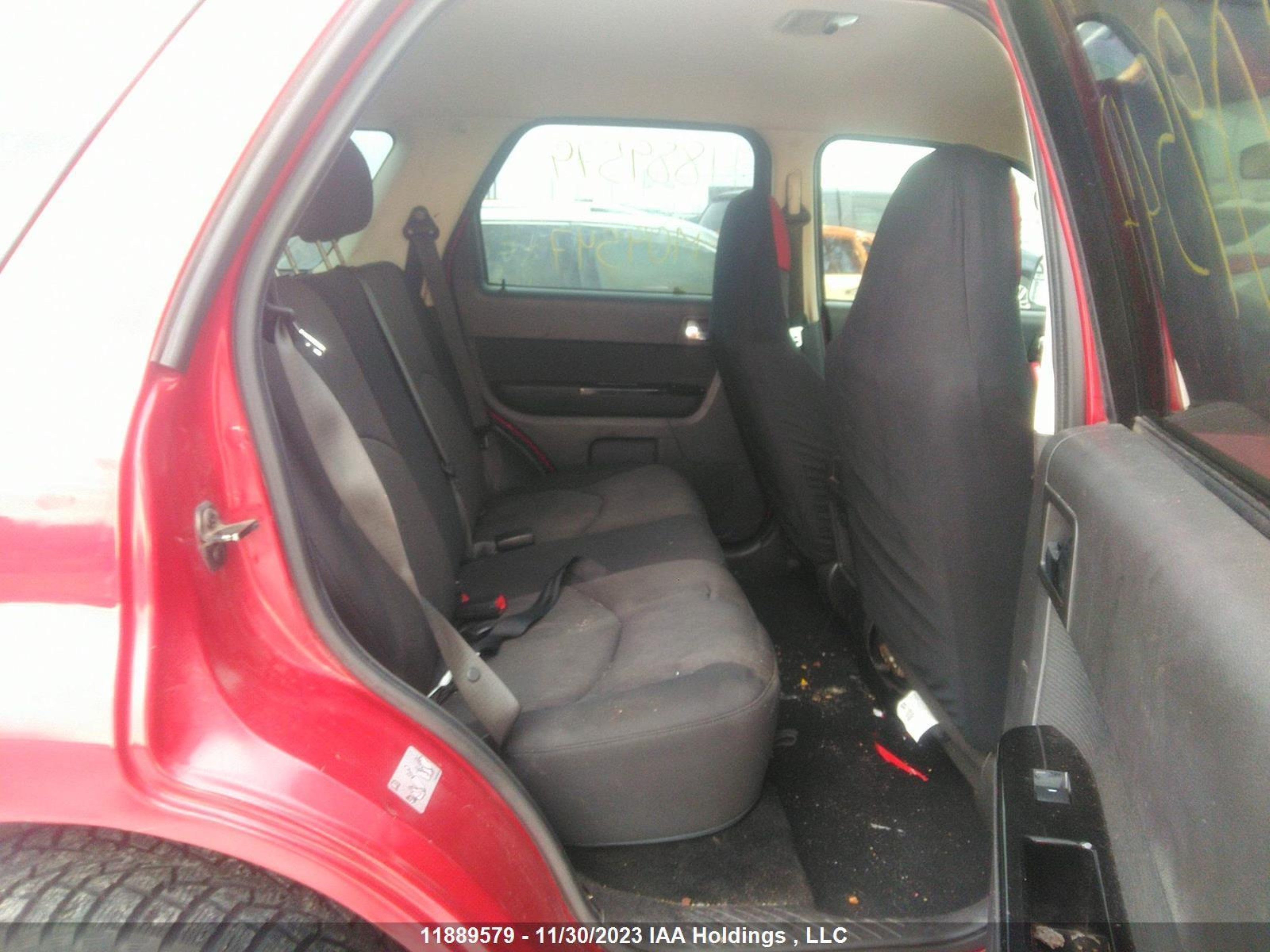 Photo 7 VIN: 4F2CY9C76AKM09547 - MAZDA TRIBUTE 