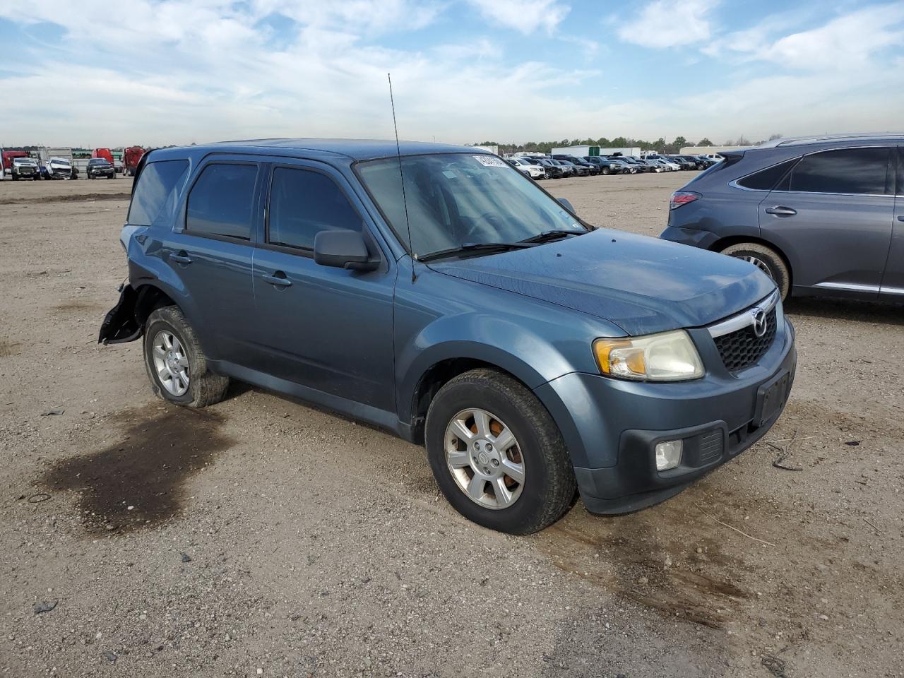 Photo 3 VIN: 4F2CY9C76BKM02213 - MAZDA TRIBUTE 