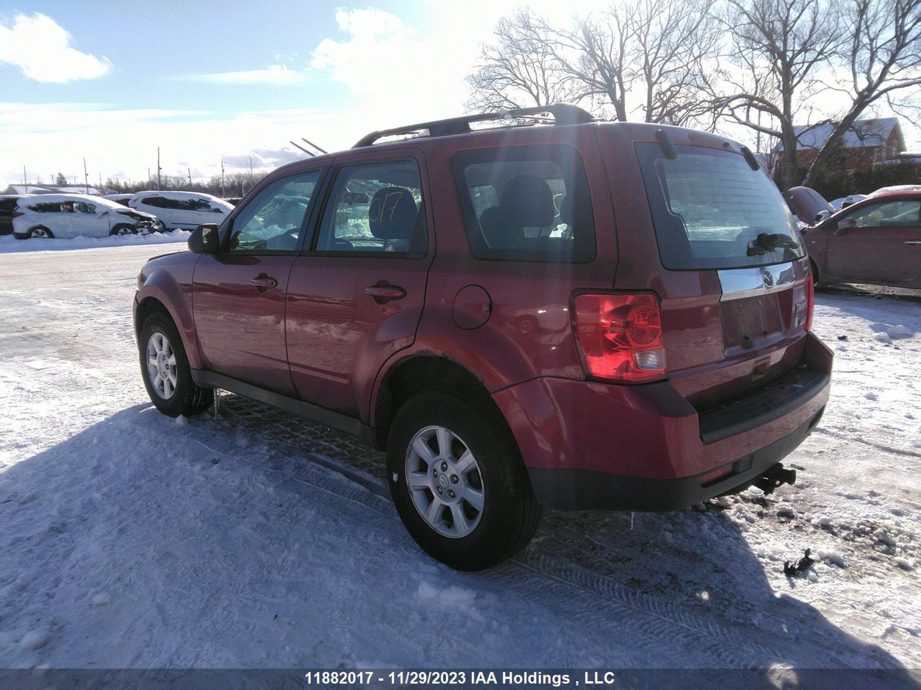 Photo 2 VIN: 4F2CY9GG2AKM06669 - MAZDA TRIBUTE 