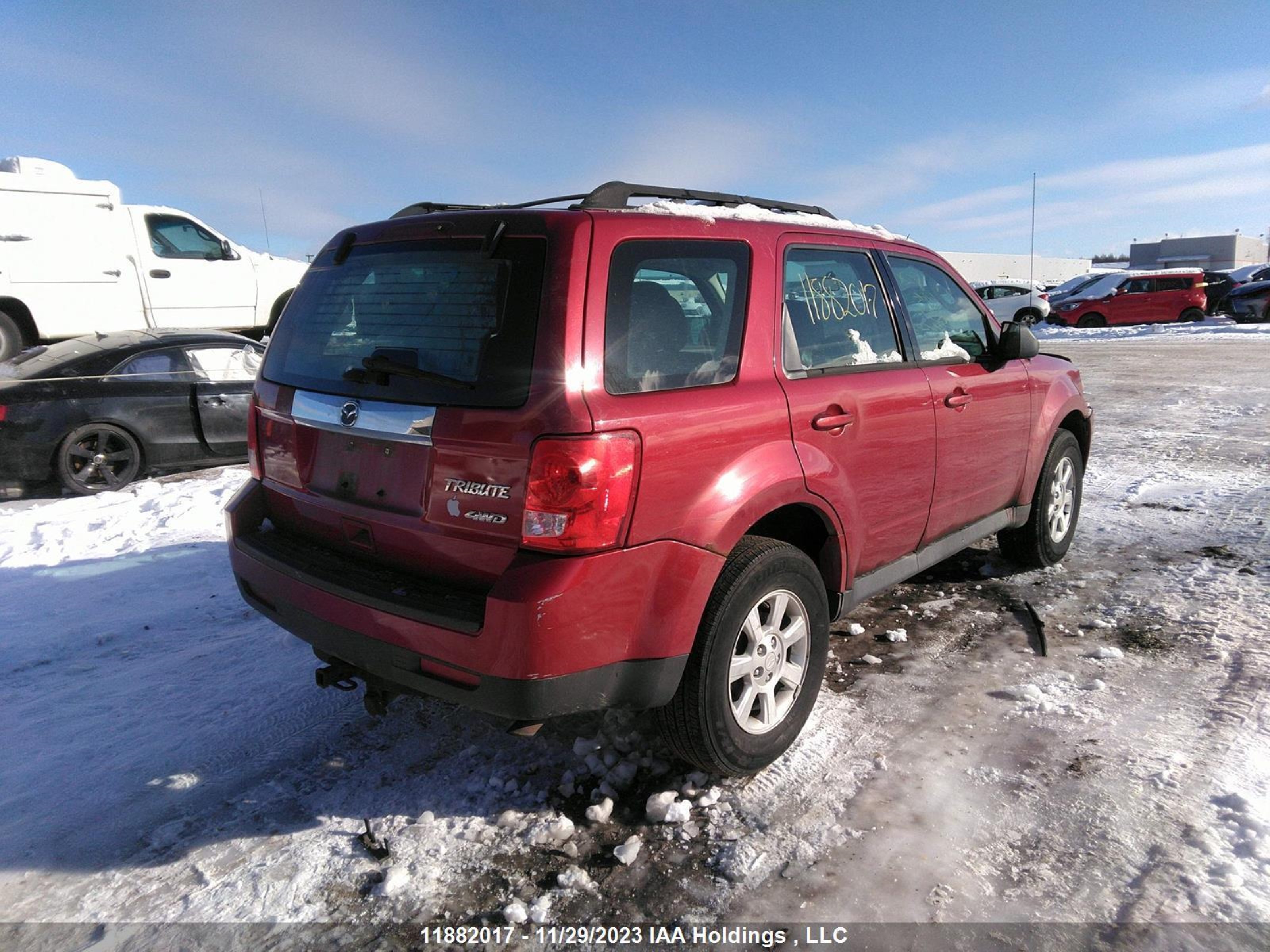 Photo 3 VIN: 4F2CY9GG2AKM06669 - MAZDA TRIBUTE 