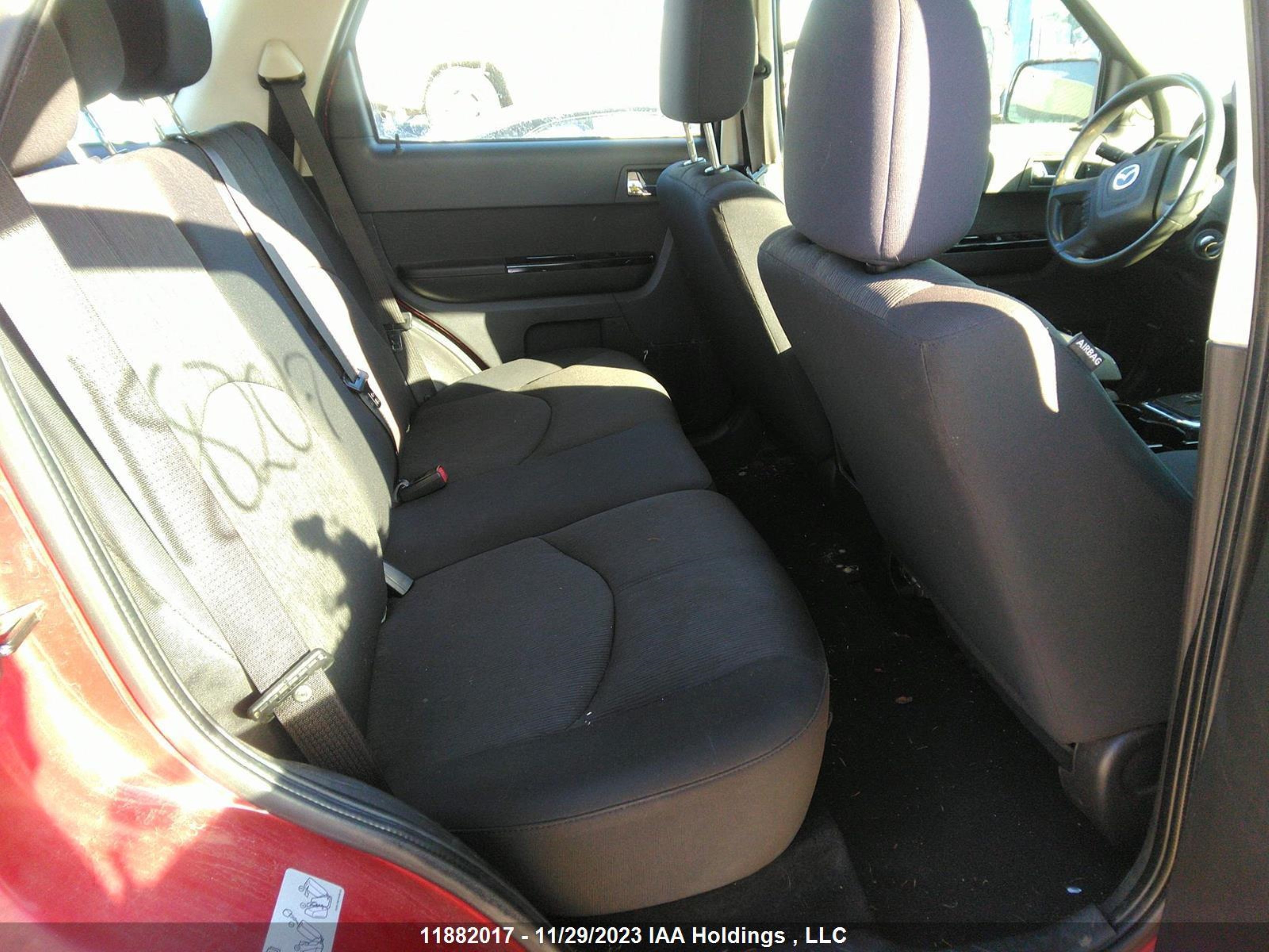 Photo 7 VIN: 4F2CY9GG2AKM06669 - MAZDA TRIBUTE 