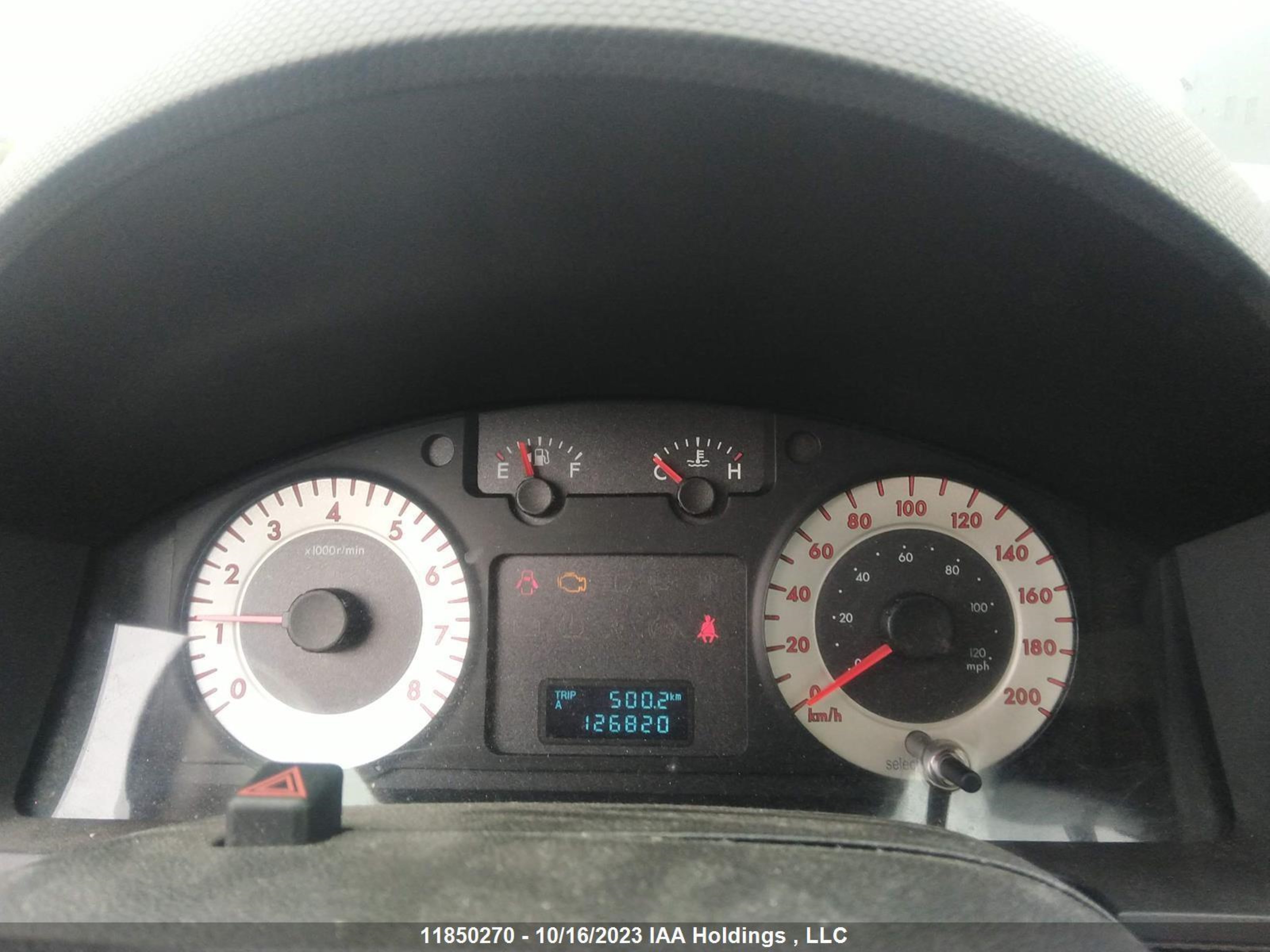 Photo 6 VIN: 4F2CY9GGXBKM06632 - MAZDA TRIBUTE 