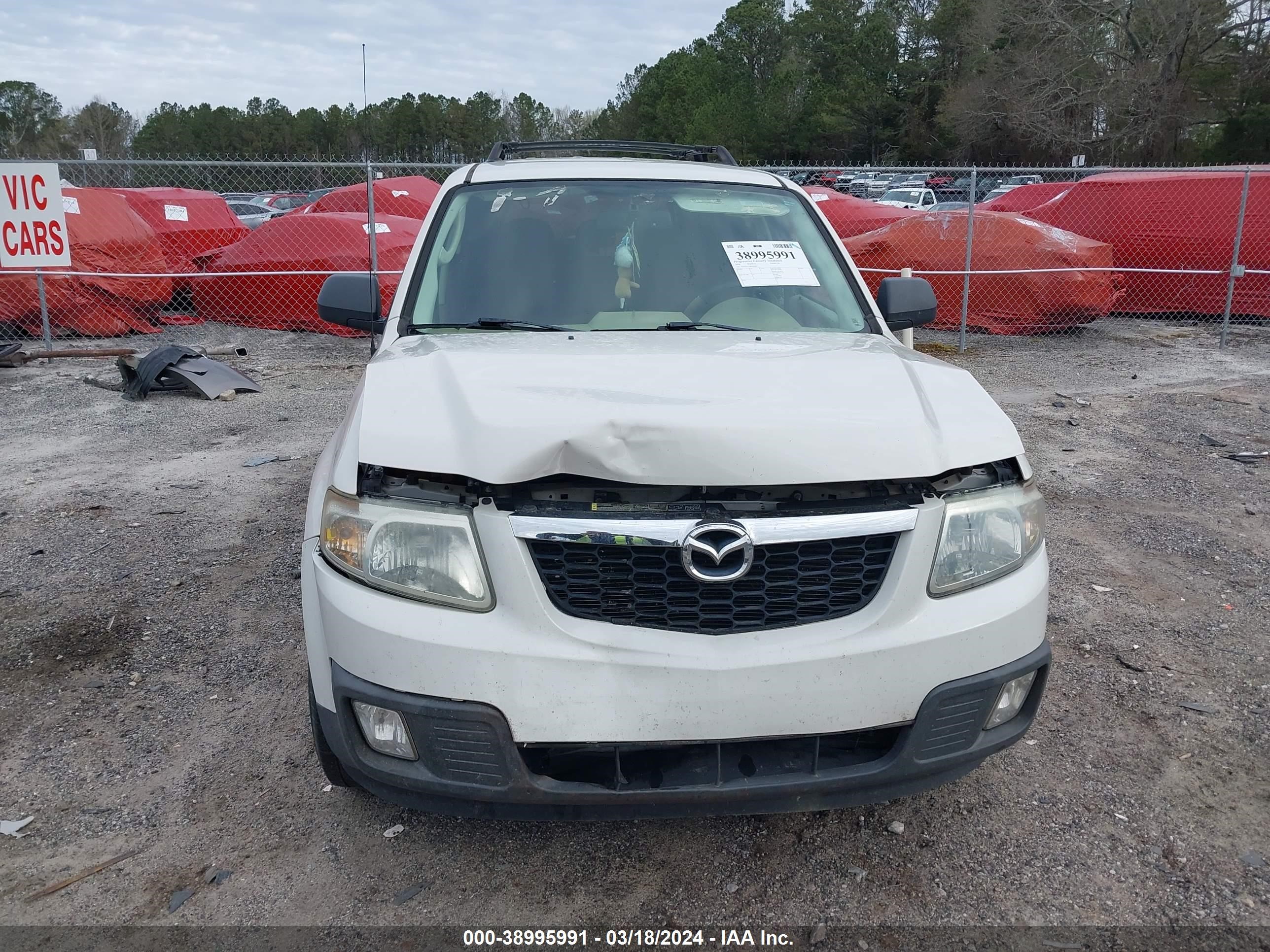 Photo 5 VIN: 4F2CZ02729KM04867 - MAZDA TRIBUTE 