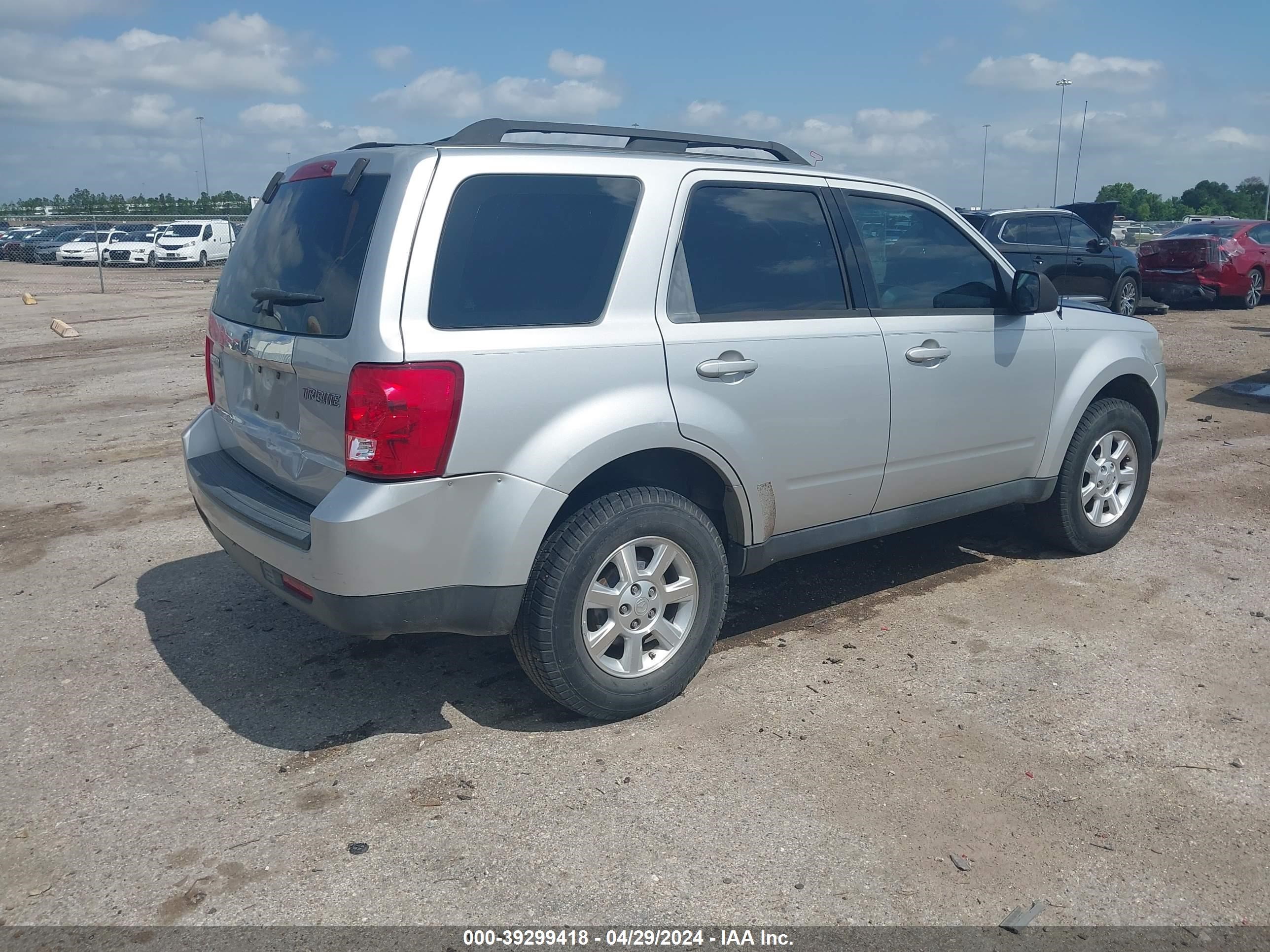 Photo 3 VIN: 4F2CZ02749KM01047 - MAZDA TRIBUTE 