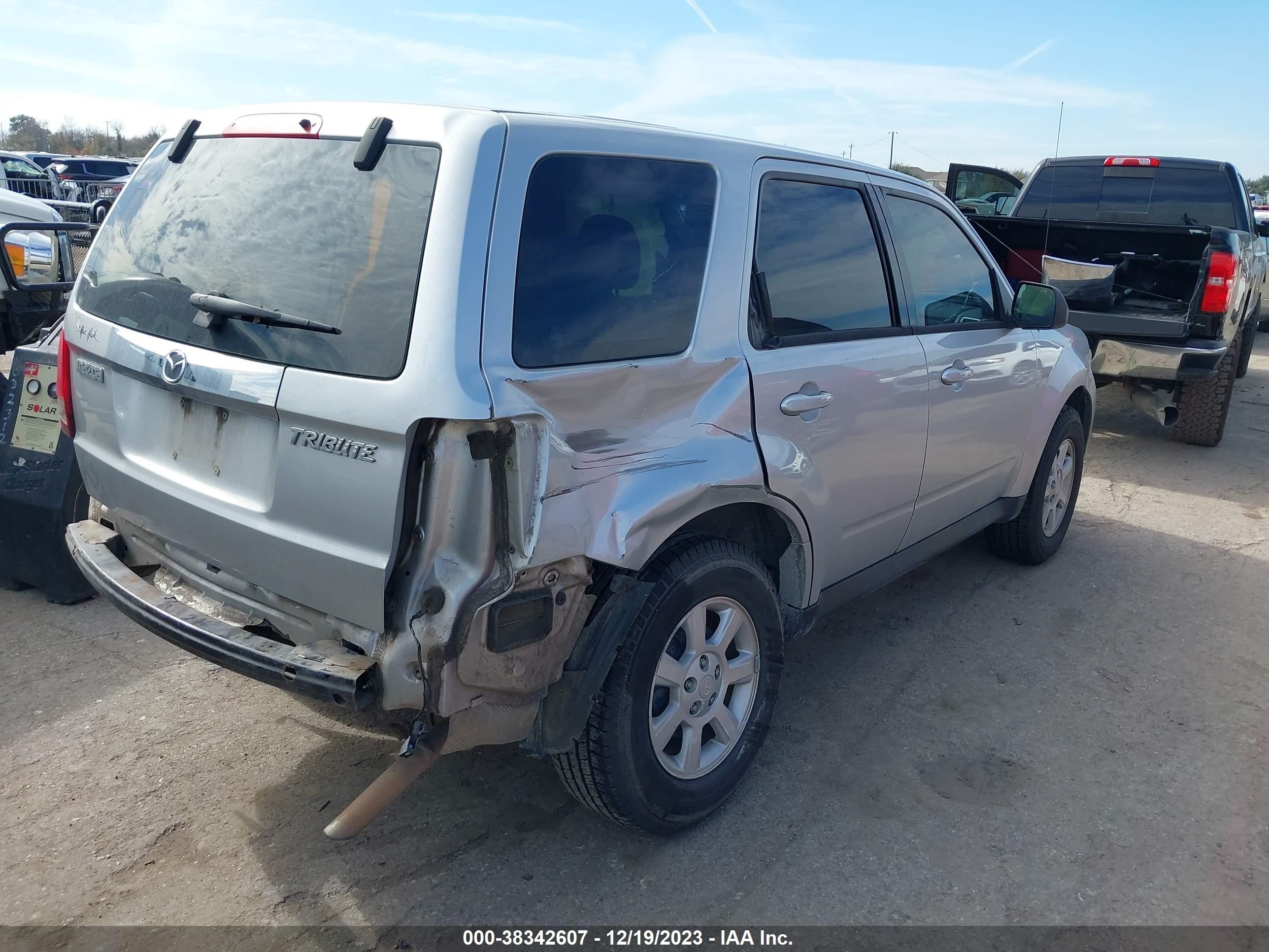 Photo 3 VIN: 4F2CZ027X9KM03854 - MAZDA TRIBUTE 