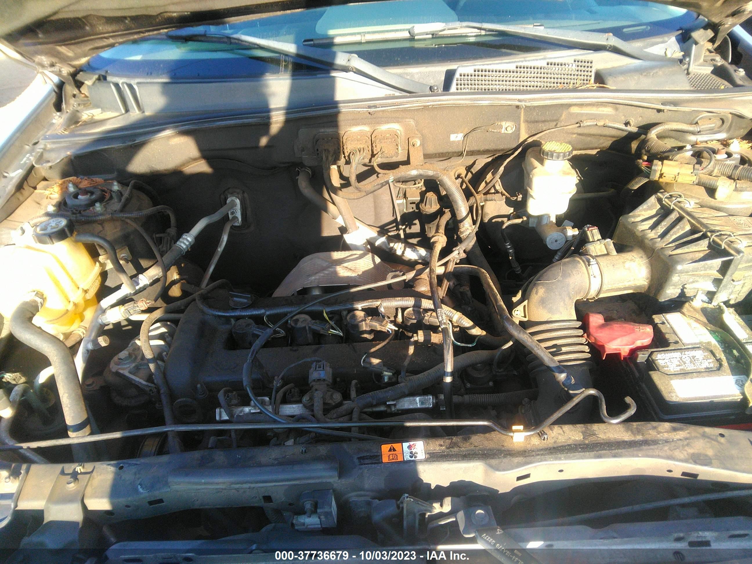 Photo 9 VIN: 4F2CZ02Z08KM32117 - MAZDA TRIBUTE 