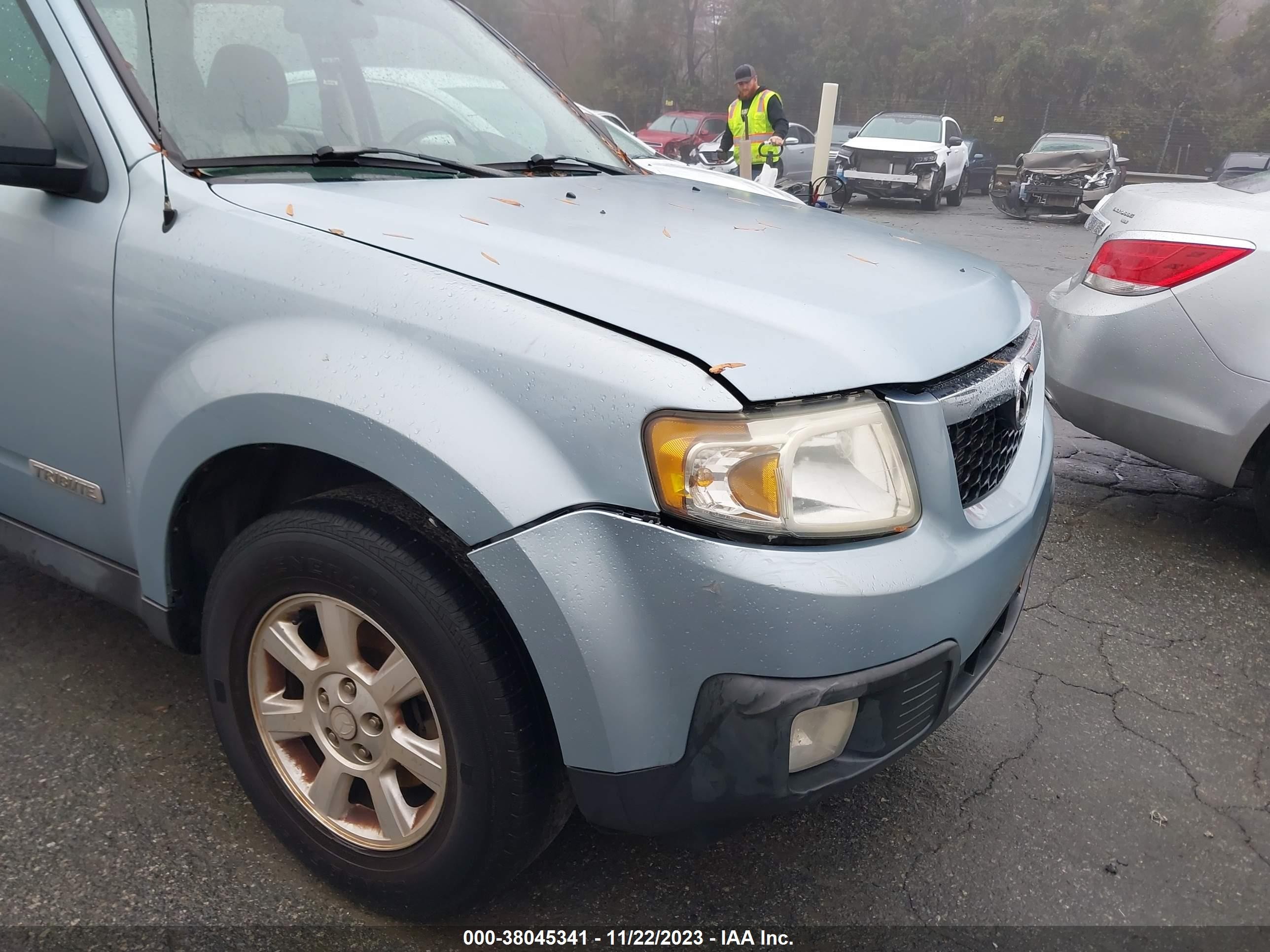 Photo 5 VIN: 4F2CZ02Z28KM07803 - MAZDA TRIBUTE 