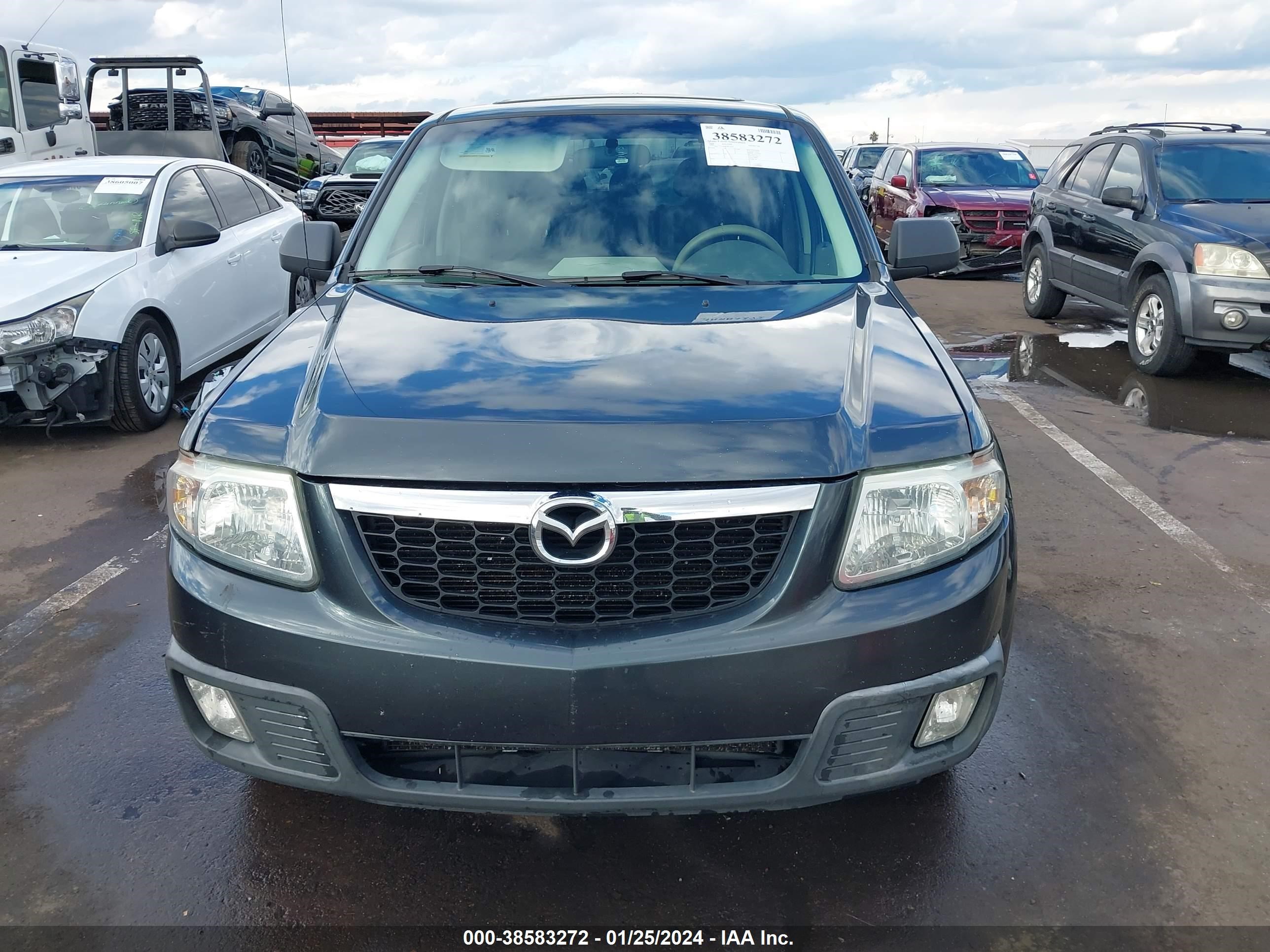 Photo 11 VIN: 4F2CZ02Z48KM15630 - MAZDA TRIBUTE 