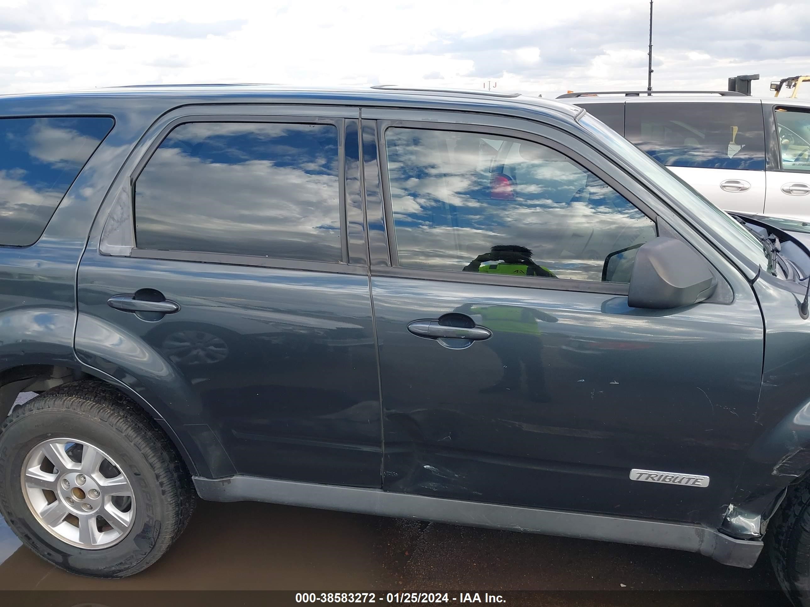 Photo 12 VIN: 4F2CZ02Z48KM15630 - MAZDA TRIBUTE 