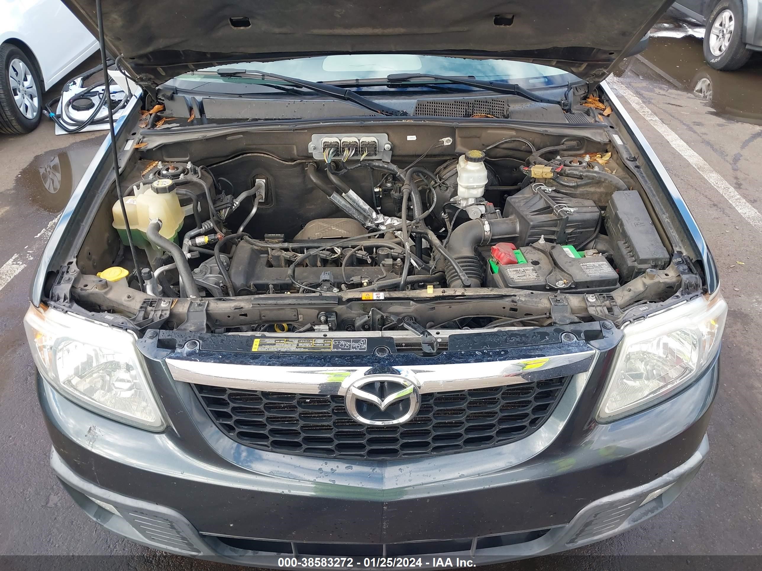 Photo 9 VIN: 4F2CZ02Z48KM15630 - MAZDA TRIBUTE 