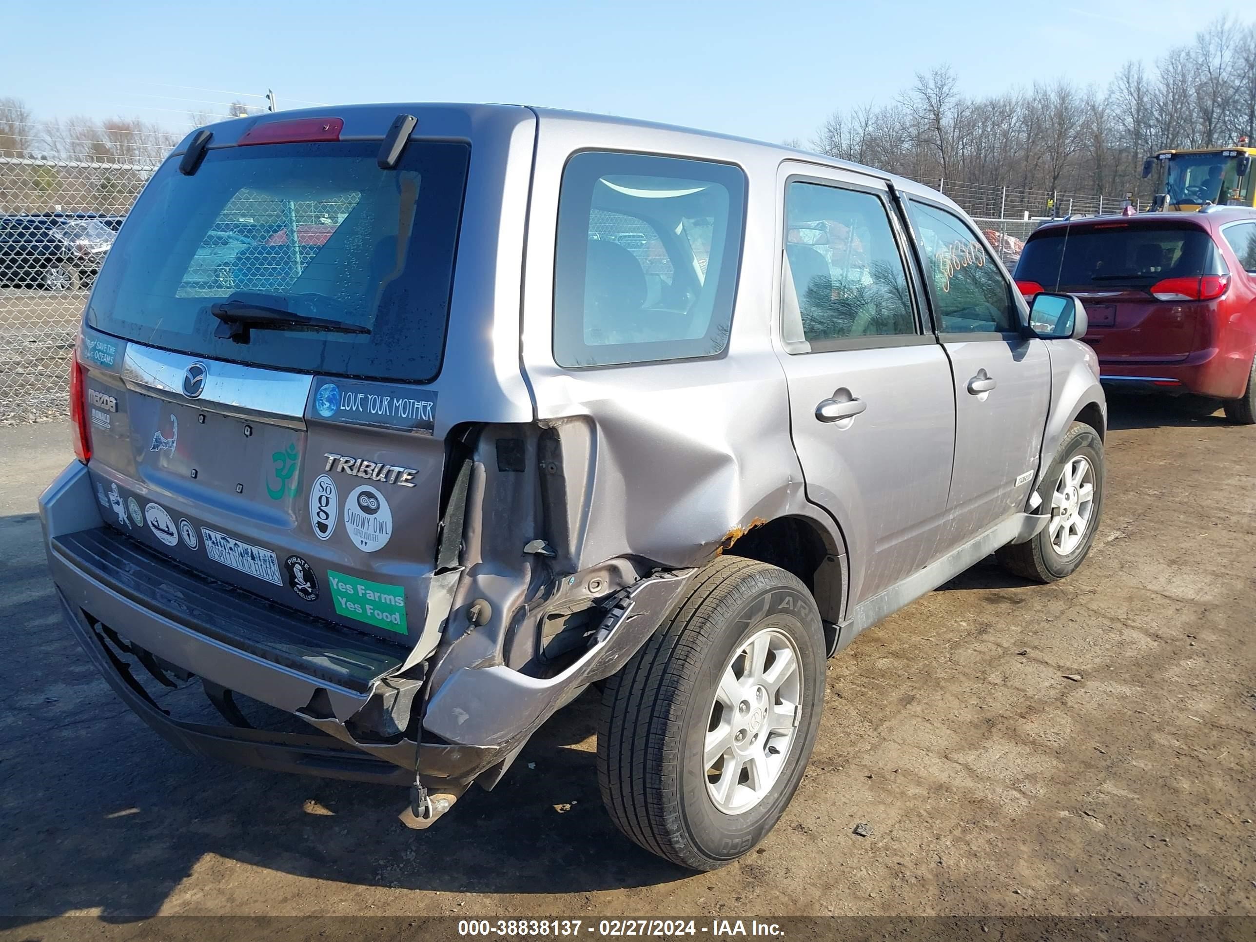 Photo 3 VIN: 4F2CZ02Z58KM00540 - MAZDA TRIBUTE 