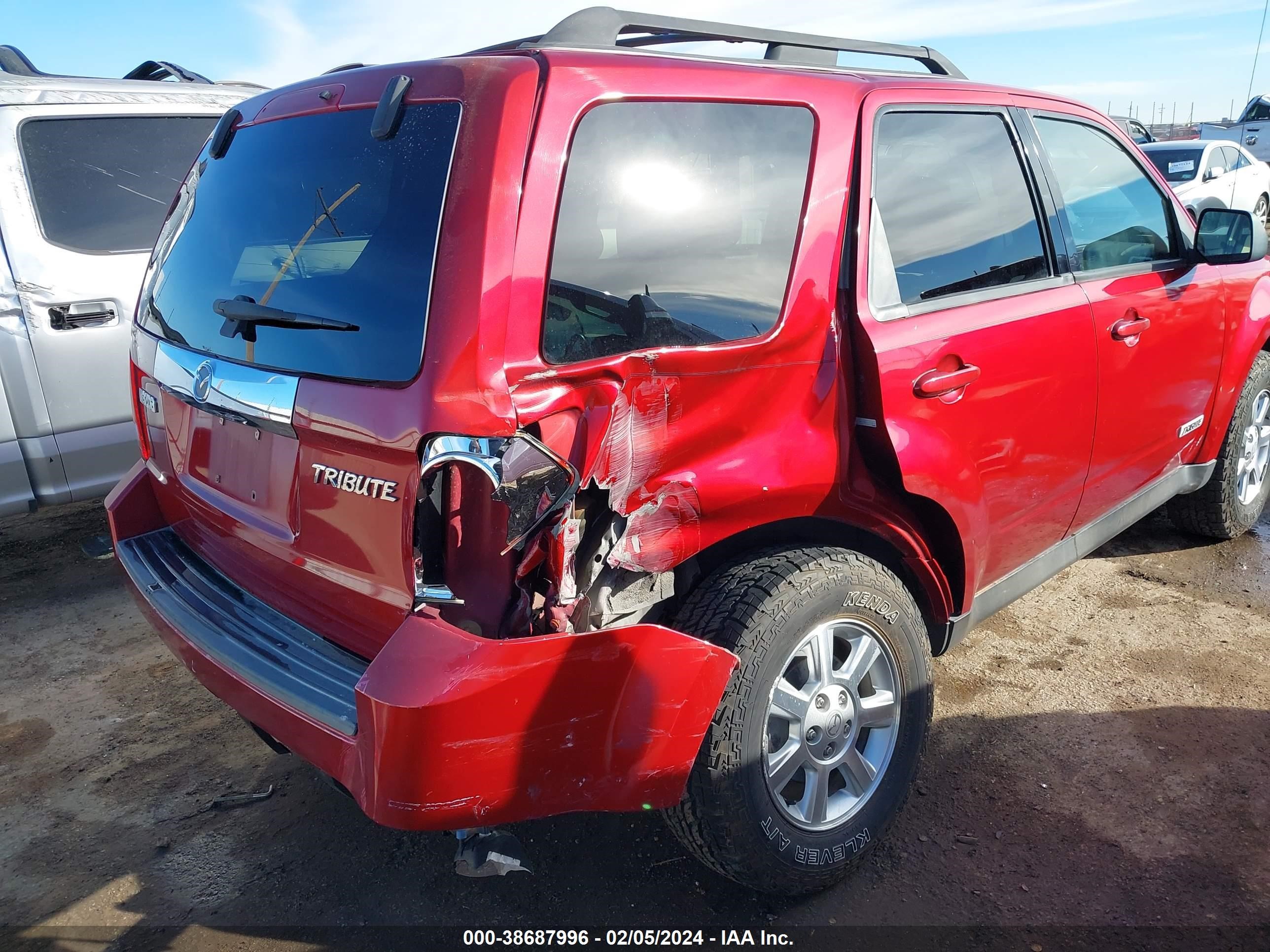 Photo 5 VIN: 4F2CZ02Z58KM10758 - MAZDA TRIBUTE 