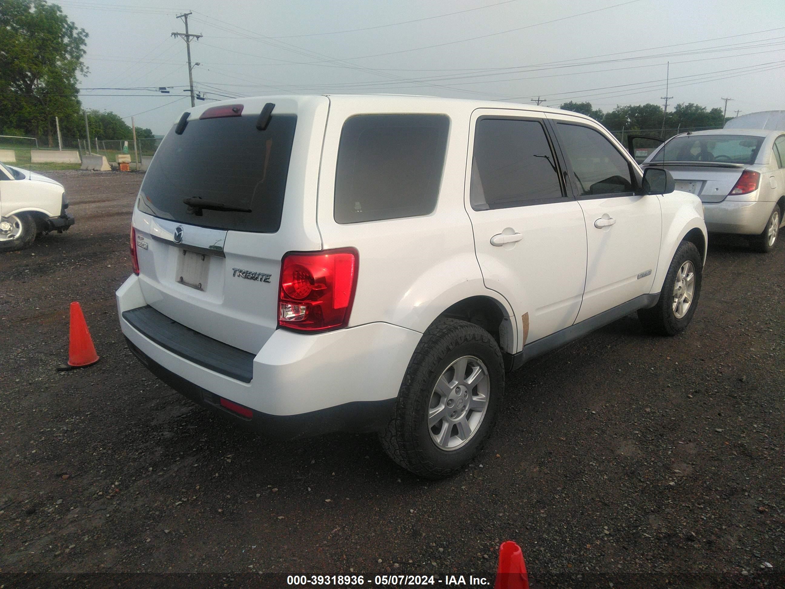 Photo 3 VIN: 4F2CZ02Z58KM23610 - MAZDA TRIBUTE 