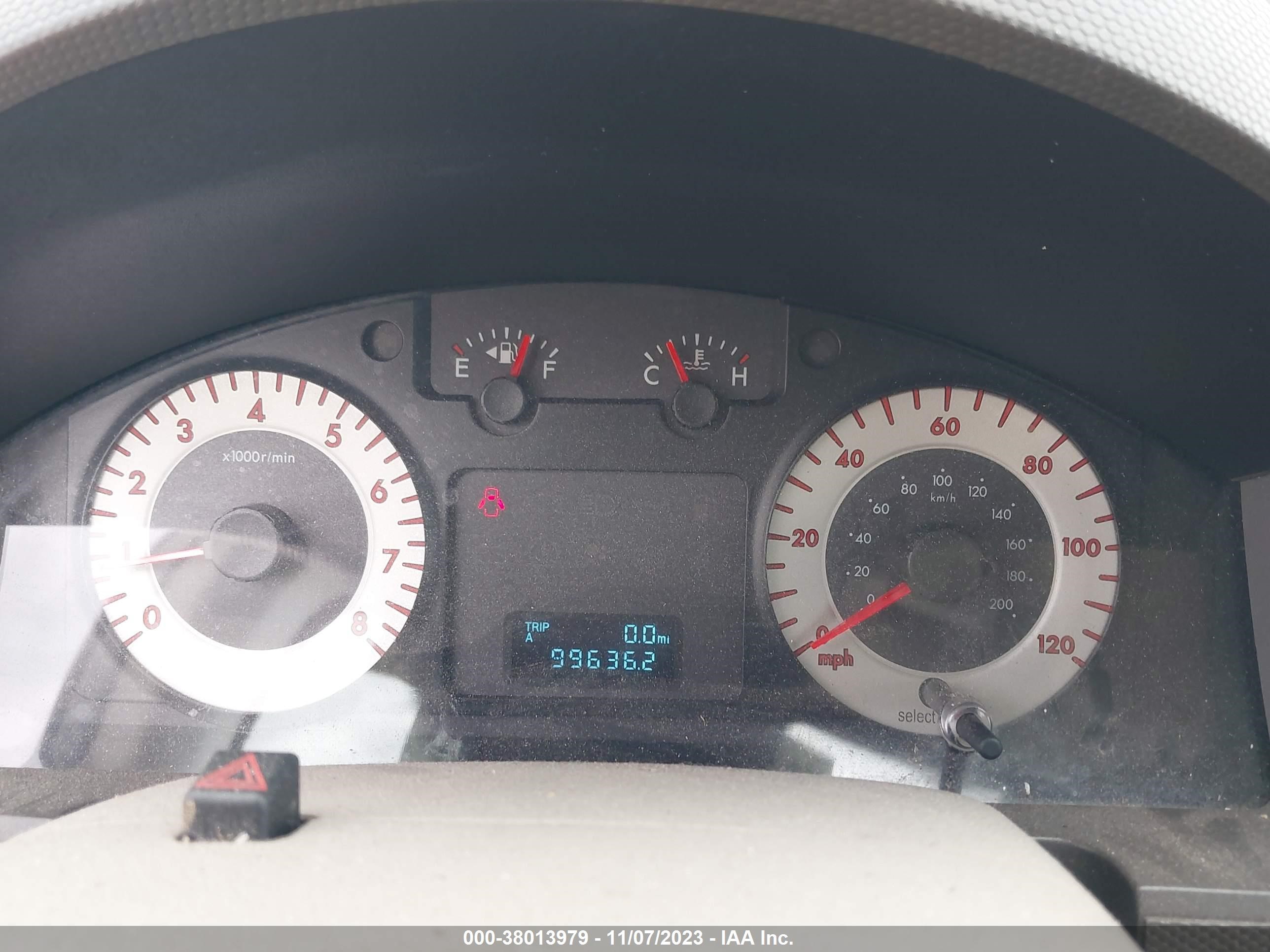 Photo 6 VIN: 4F2CZ02Z78KM28128 - MAZDA TRIBUTE 