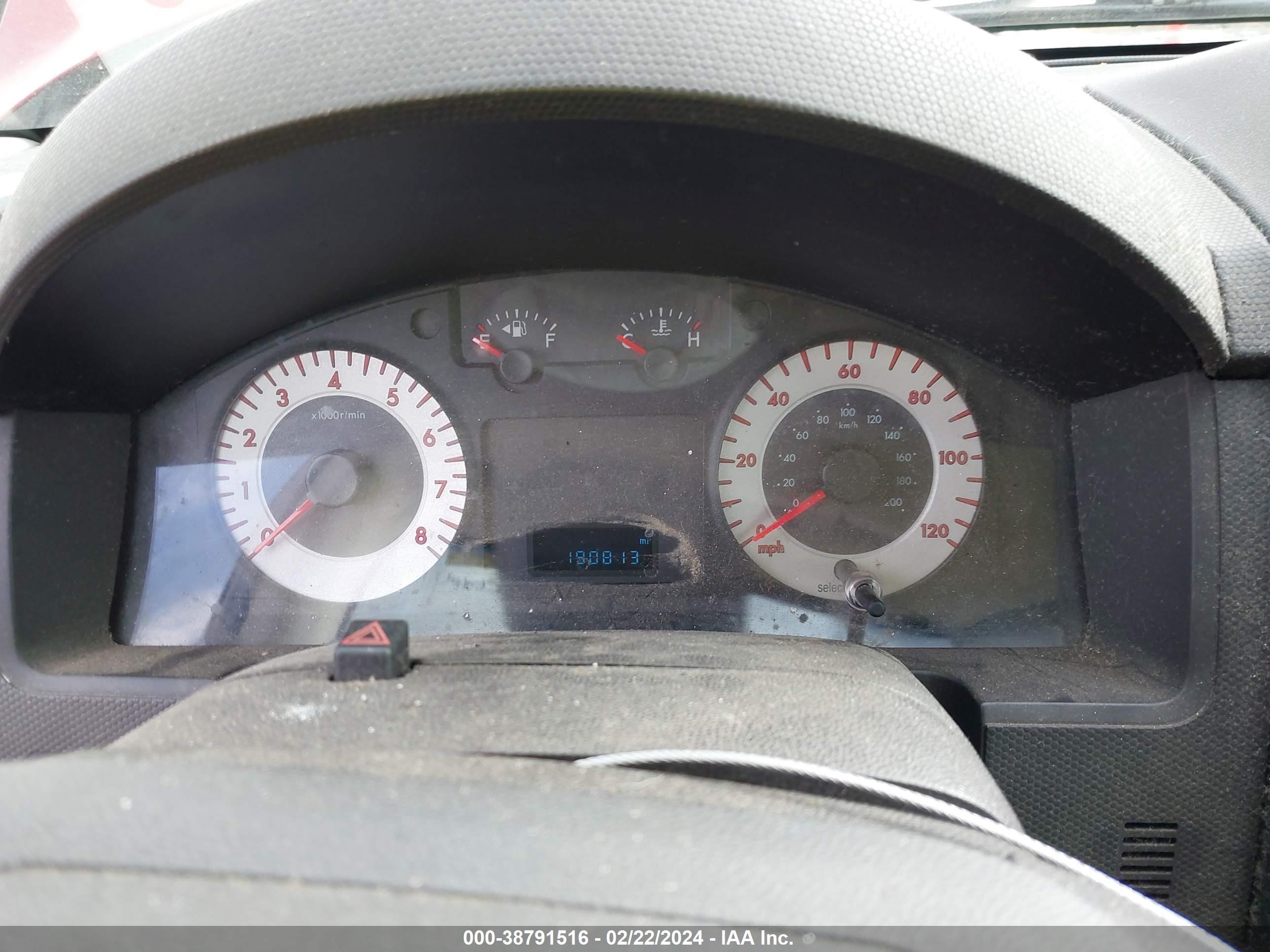 Photo 6 VIN: 4F2CZ02Z88KM30809 - MAZDA TRIBUTE 