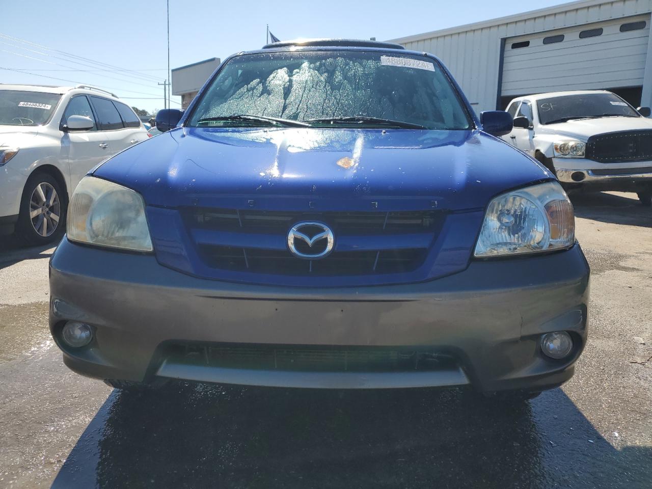 Photo 4 VIN: 4F2CZ04105KM17040 - MAZDA TRIBUTE 