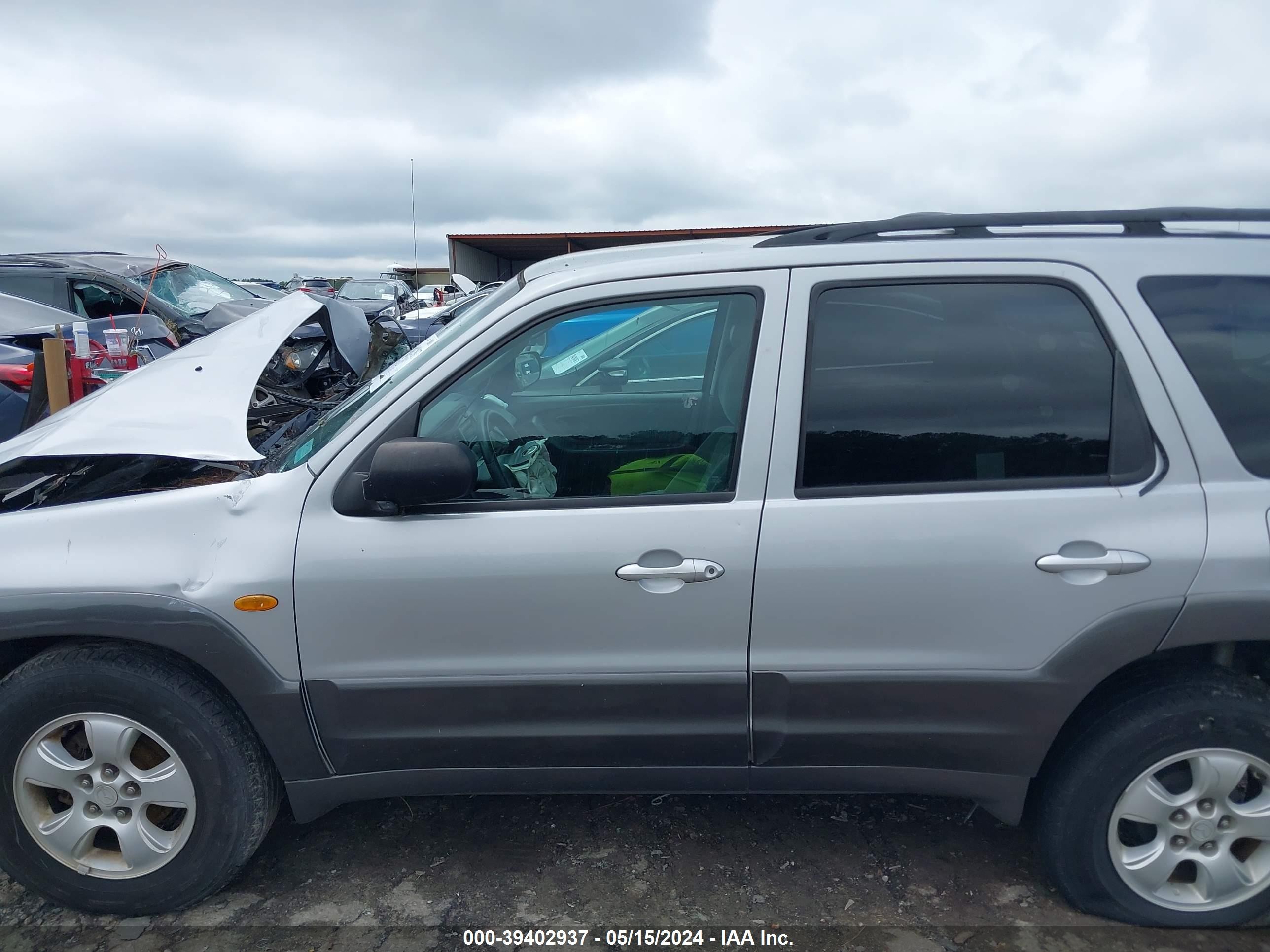 Photo 13 VIN: 4F2CZ04154KM11524 - MAZDA TRIBUTE 